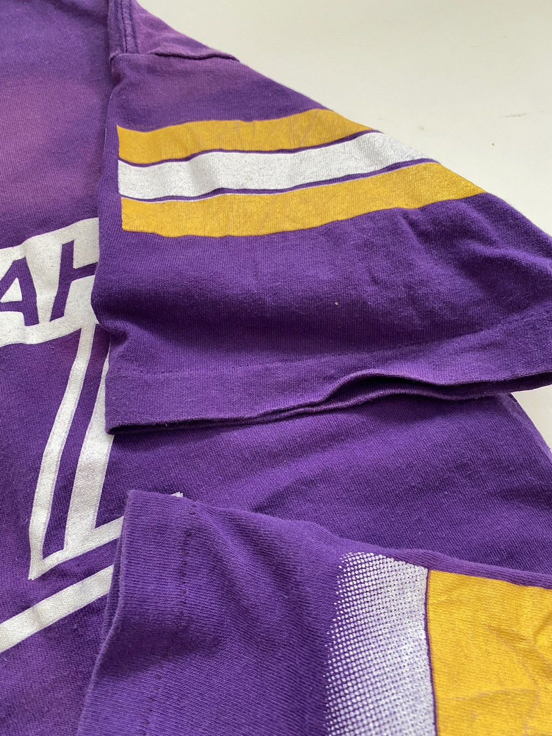 NBA × Salem Sportswear × Vintage Boxy Cropped Vintage NBA Utah Jazz Graphic Tee Size US M / EU 48-50 / 2 - 8 Thumbnail