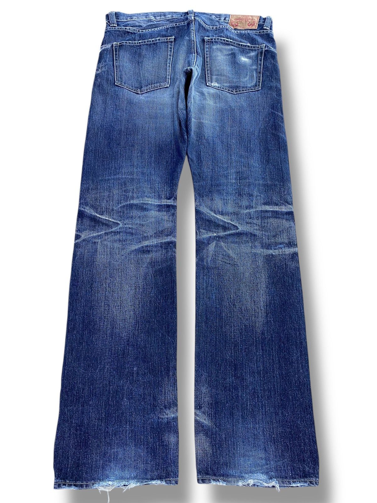 Takeo Kikuchi Takeo Kikuchi Blue Wash Whiskered Straight Leg Style Jeans Size US 34 / EU 50 - 3 Thumbnail