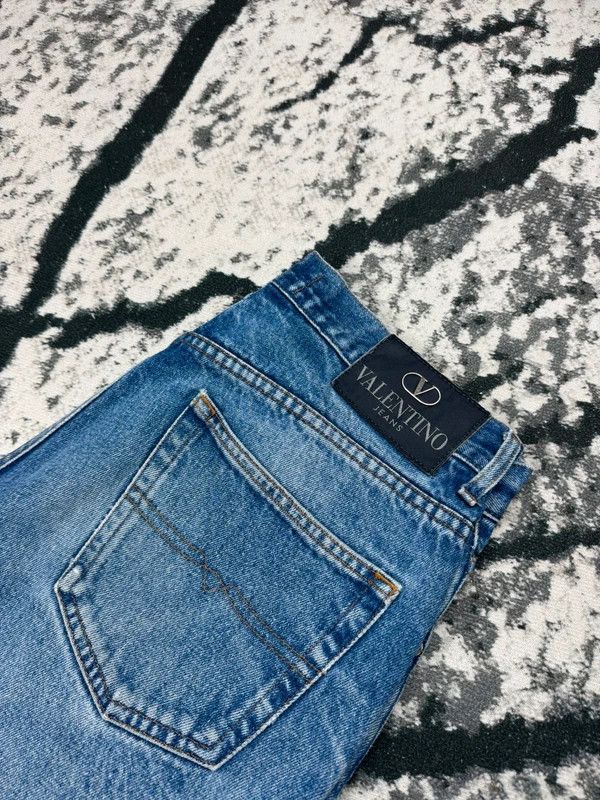 Valentino Vintage Valentino blue jeans 33 logo Size US 33 - 3 Thumbnail