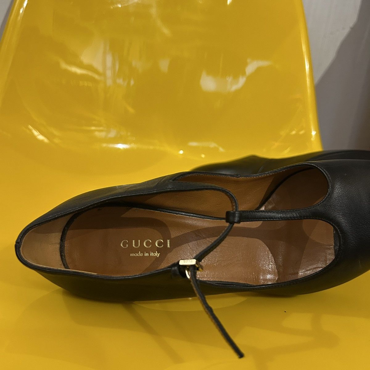 Gucci Gucci Betty T-Strap Platform Peep Toe Pump Size US 7 / IT 37 - 6 Thumbnail