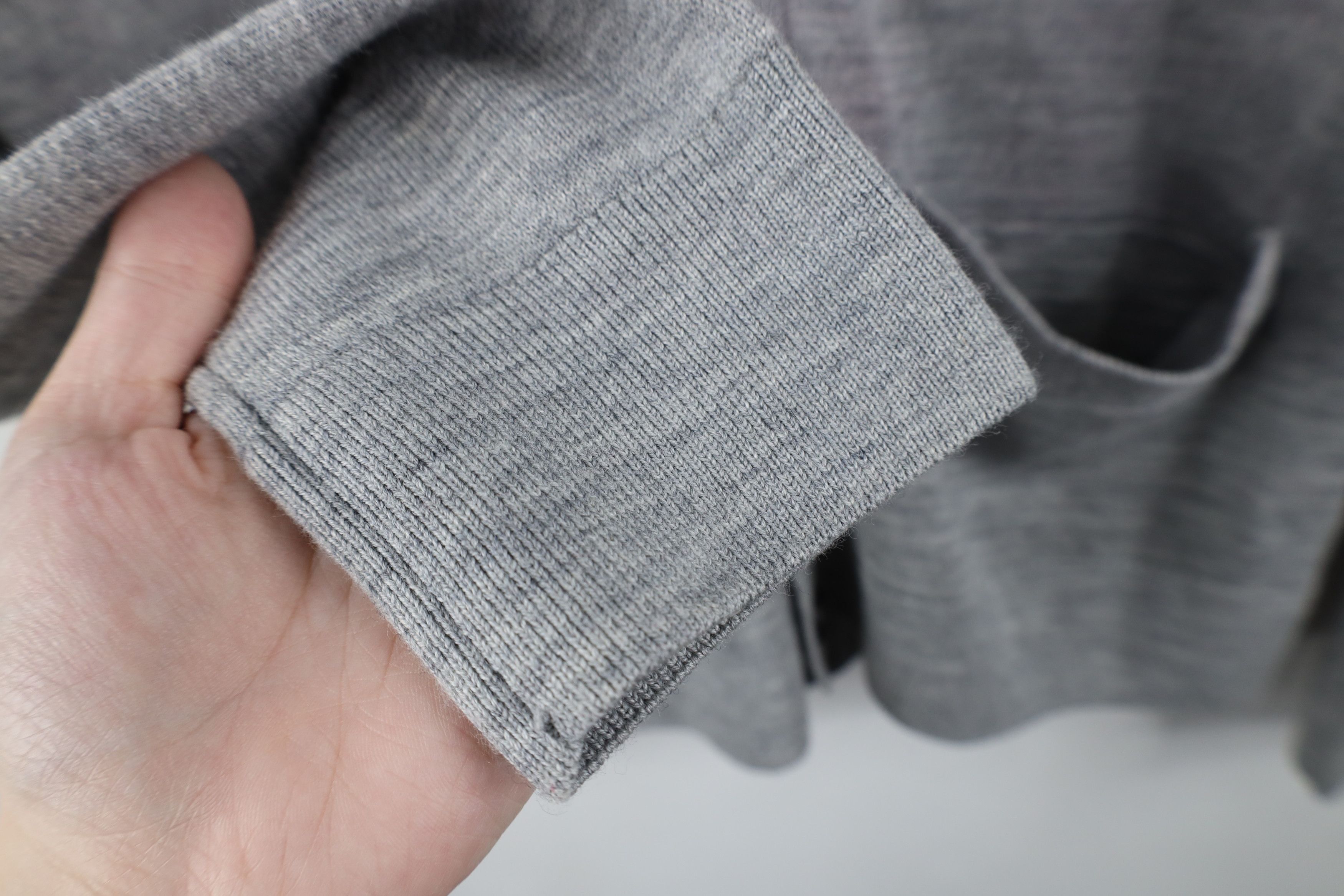 Abercrombie & Fitch × Vintage Vintage Y2K Abercrombie & Fitch Knit Cardigan Sweater Gray Size US S / EU 44-46 / 1 - 10 Thumbnail
