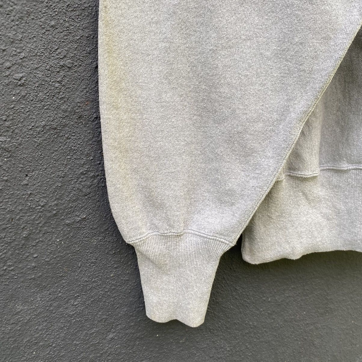 Champion Thrashed Vintage 90s Champion Reverse Weave ERD GRUNGE OG Size US M / EU 48-50 / 2 - 6 Thumbnail