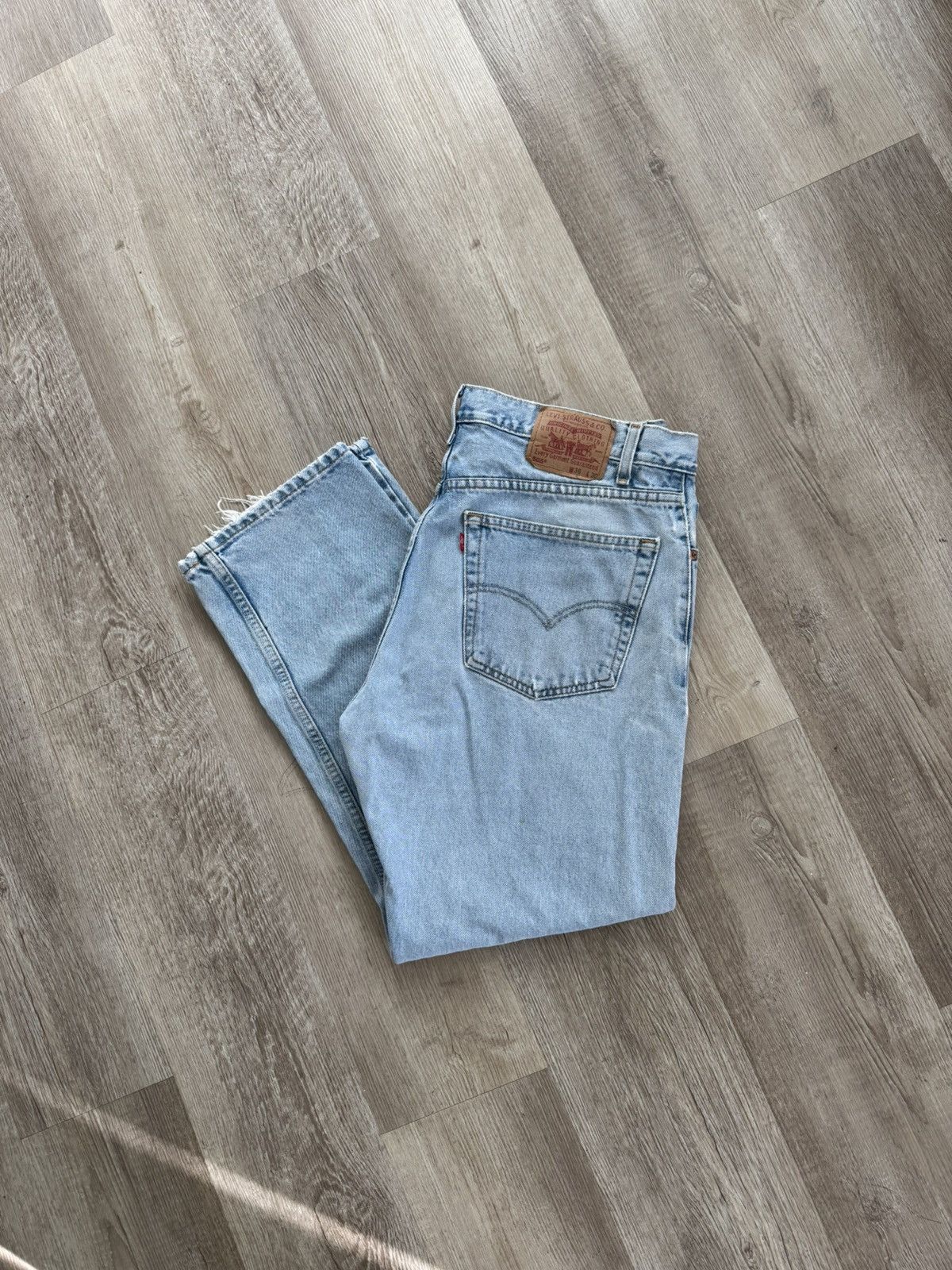 Levi's Vintage Levi's 505 jeans denim 90s Y2K USA made light wash Size US 37 - 2 Thumbnail