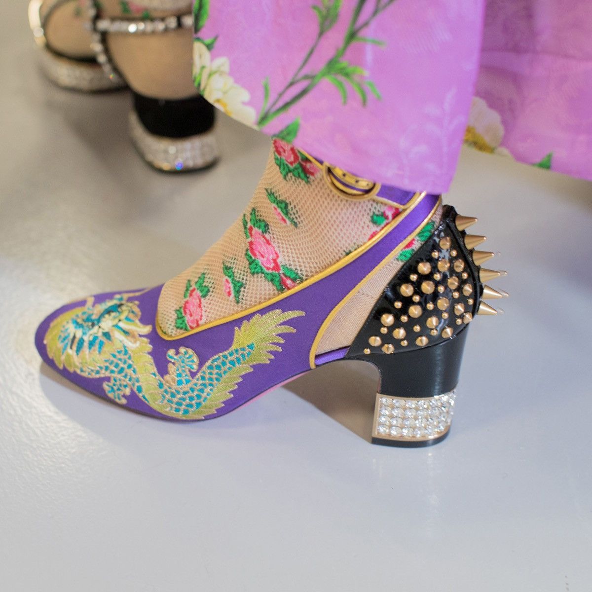Gucci Rare Gucci Runway Satin Embroidered Dragon Caspar Pumps Size US 7.5 / IT 37.5 - 18 Thumbnail