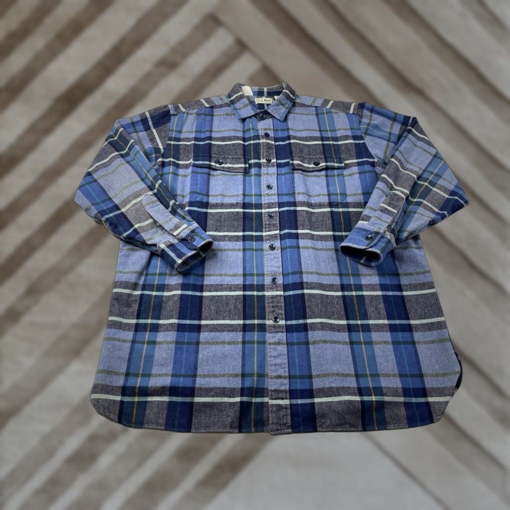 Vintage VINTAGE L.L. Bean Men’s XLT Chamois Cloth Long Sleeve Button-Up Shirt Blue Plaid Shirt Size US XL / EU 56 / 4 - 1 Thumbnail