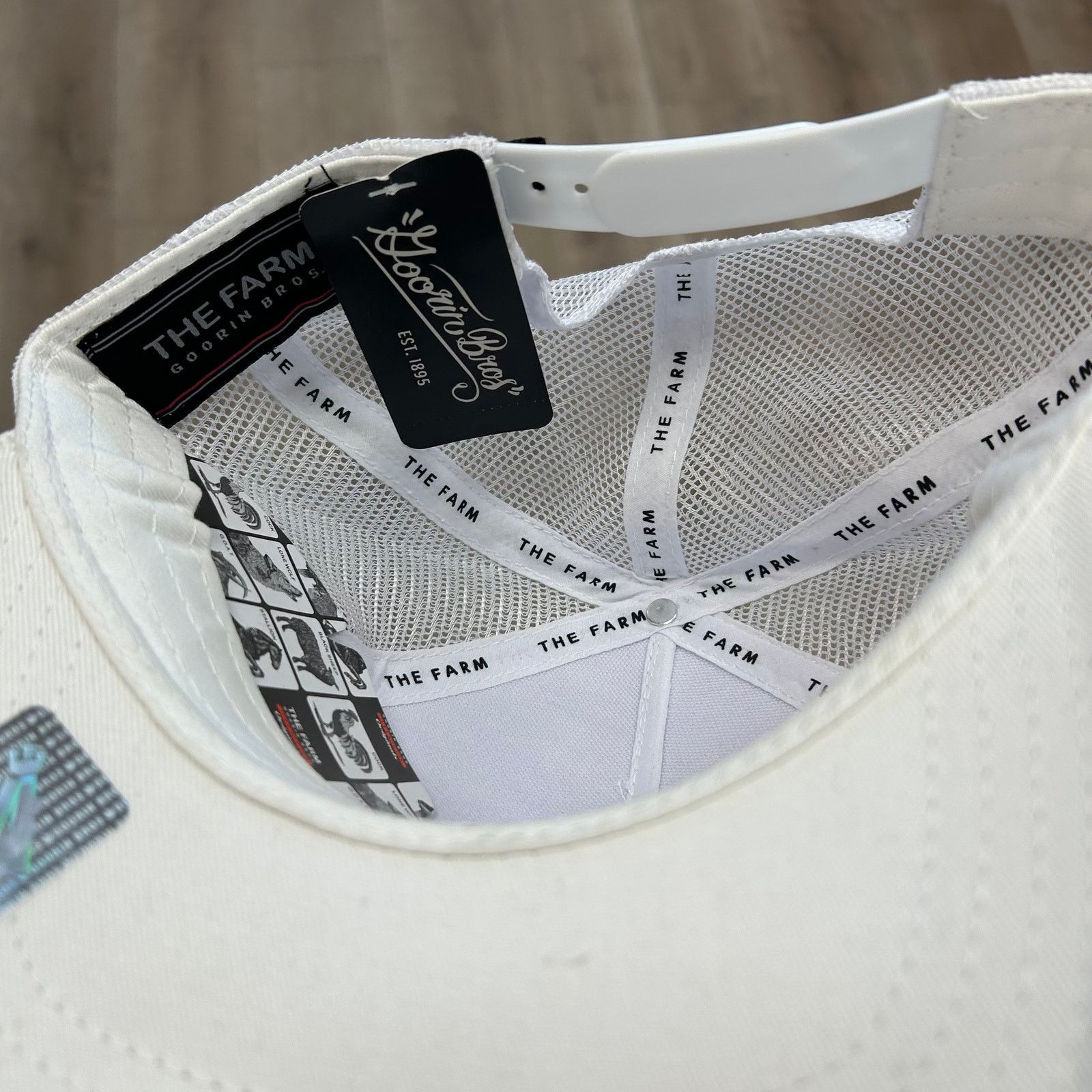 Goorin Bros. Goorin Bros The White Tiger Trucker Hat Cap Snapback B25 Size ONE SIZE - 6 Thumbnail