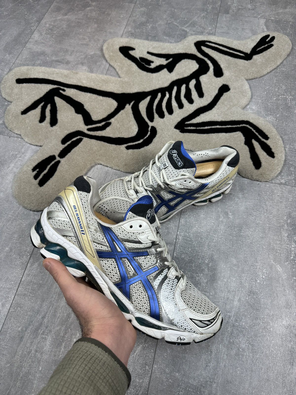 Mens Vintage Asics Gel Kayano 17 Sneakers Shoes Y2K in White (Size 11)