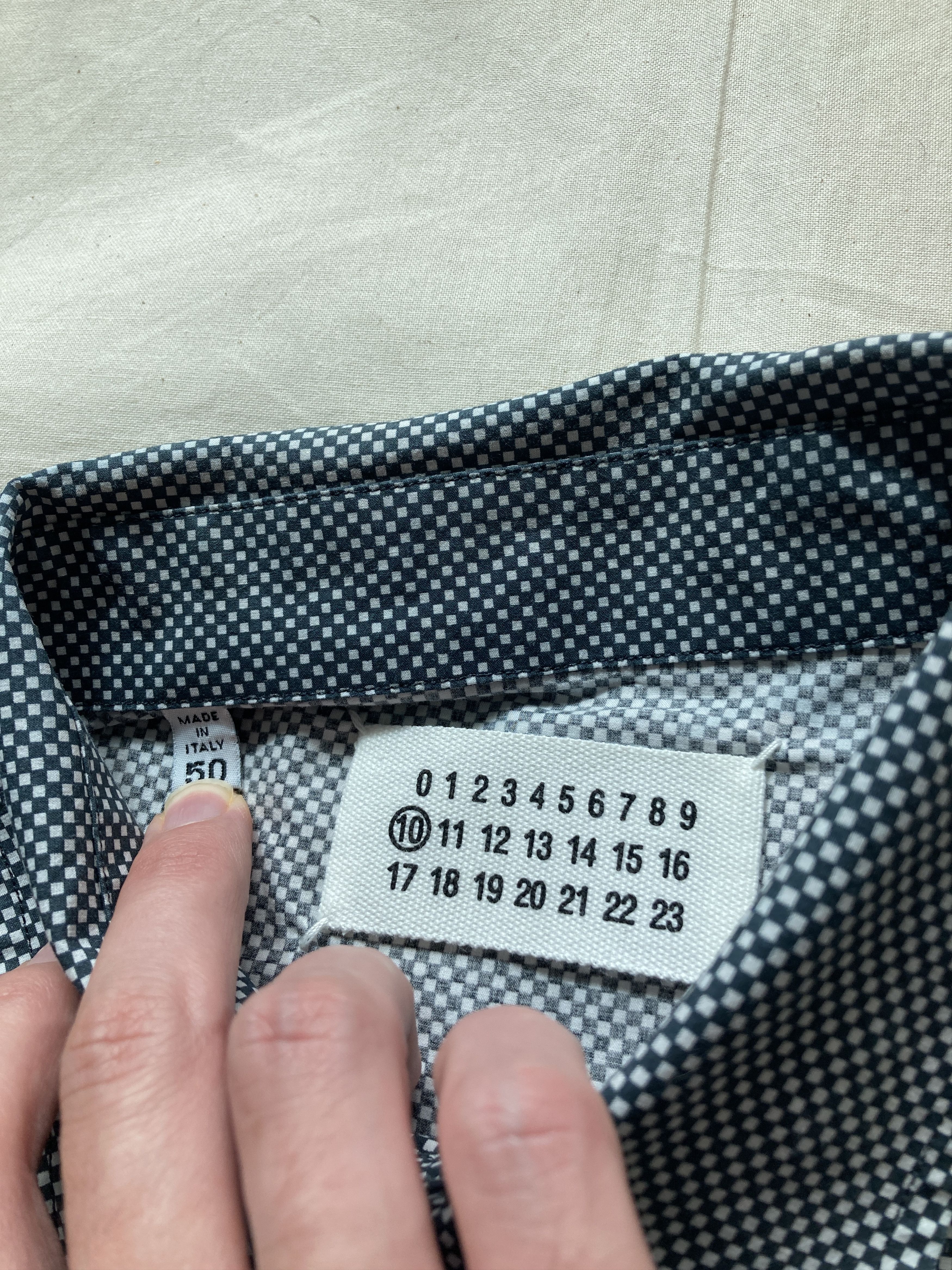 Maison Margiela SS2008 Gradient Dotted Button Up Shirt Size US M / EU 48-50 / 2 - 7 Thumbnail