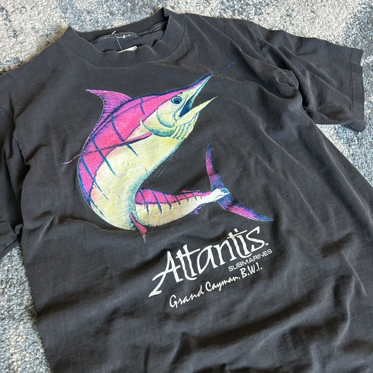 Vintage SWORDFiSH SiNGLE STiTCH ATLANTiS SUBMARiNES CAYMAN iSLANDS Size US S / EU 44-46 / 1 - 6 Thumbnail