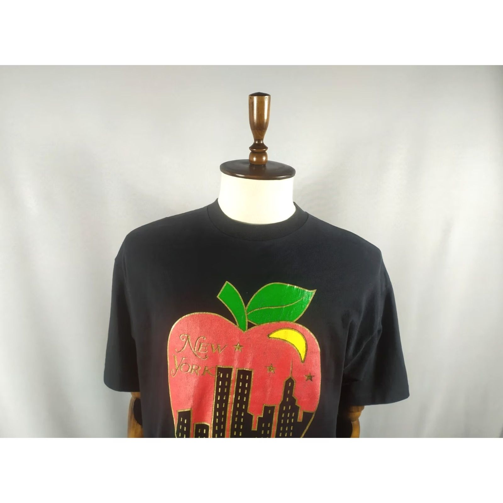 Vintage Signal Vintage T-Shirt Destination Big Apple Size L Men Black 1990s Graphic Tee Shirt Size US L / EU 52-54 / 3 - 5 Thumbnail