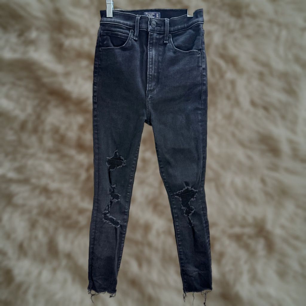 Abercrombie & Fitch Womens Jeans Abercrombie & Fitch Black Skinny Ankle High Rise Distressed 24 Womens Size 42" / US 20 - 1 Thumbnail