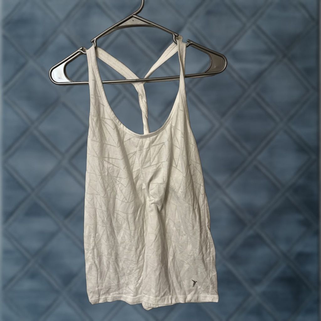 Old Navy Old Navy Tank Women’s White M Go-Dry Active Outdoor Sleeveless Size M / US 6-8 / IT 42-44 - 1 Thumbnail