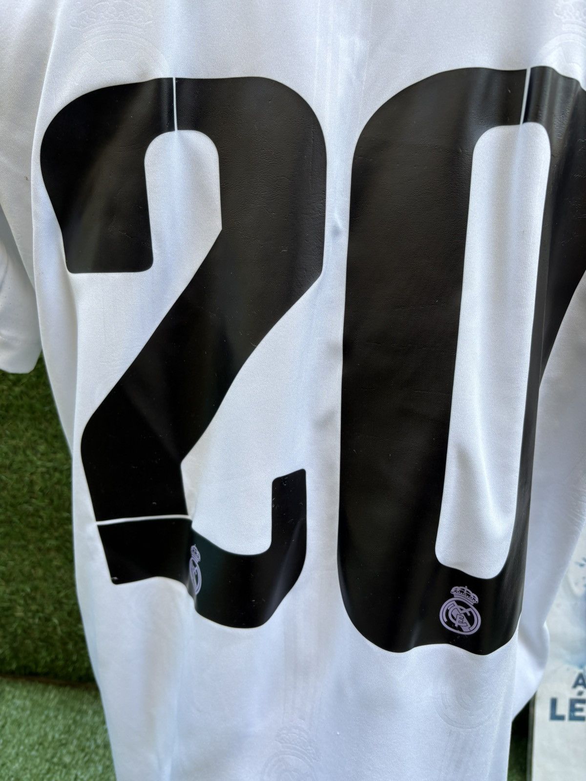 Adidas Jersey Vinicius jr real madrid Size US M / EU 48-50 / 2 - 4 Thumbnail