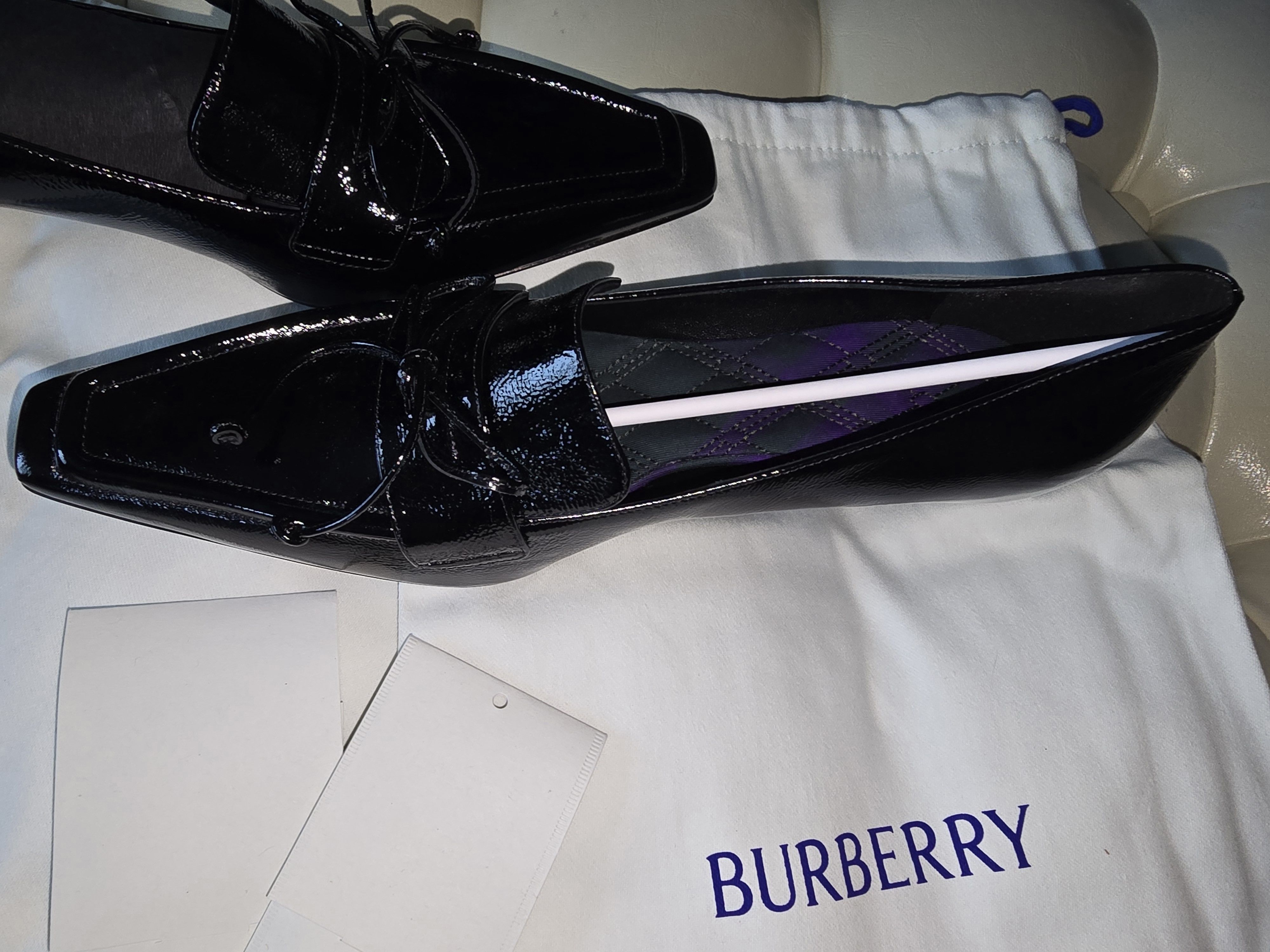 Burberry Burberry Black Leather Sovereign Court Pumps Size US 10.5 / IT 40.5 - 2 Thumbnail