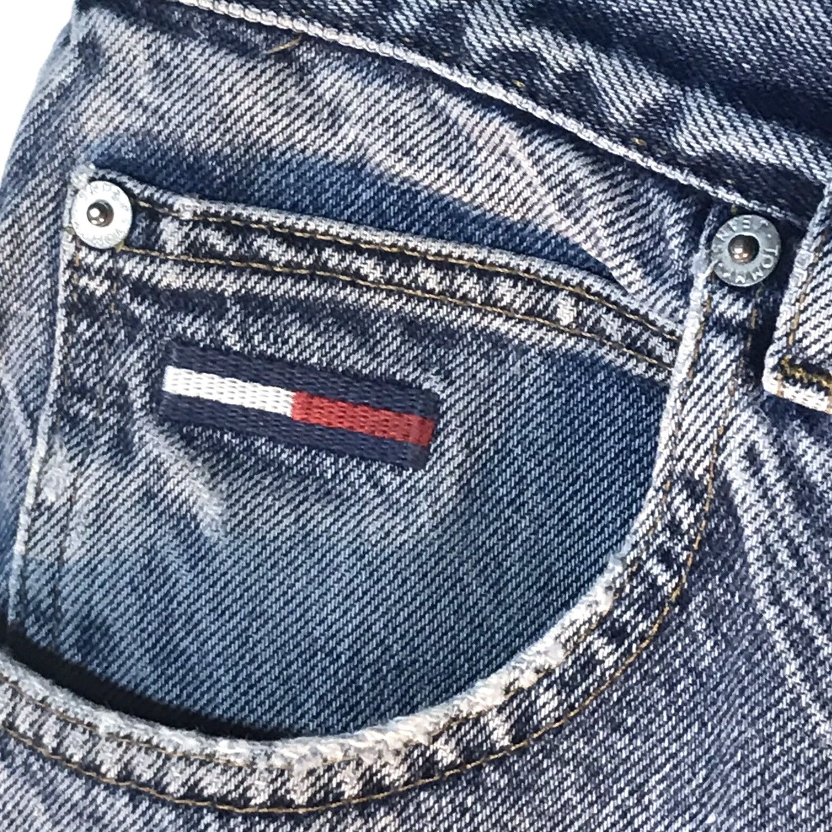 Tommy Hilfiger VINTAGE Tommy Hilfiger Men's Shorts Light Wash Blue Denim 34 Casual Summer 90s Size US 34 / EU 50 - 2 Thumbnail