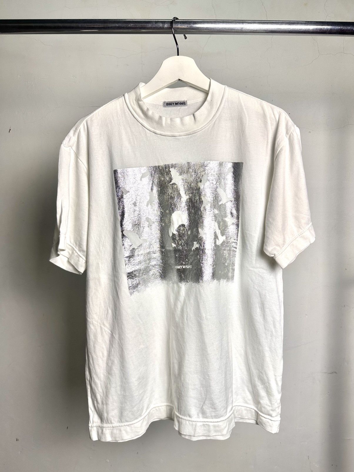 Issey Miyake 90’s Issey Miyake Metallic Silver foil Bird Silhouete tshirt Size US M / EU 48-50 / 2 - 10 Thumbnail