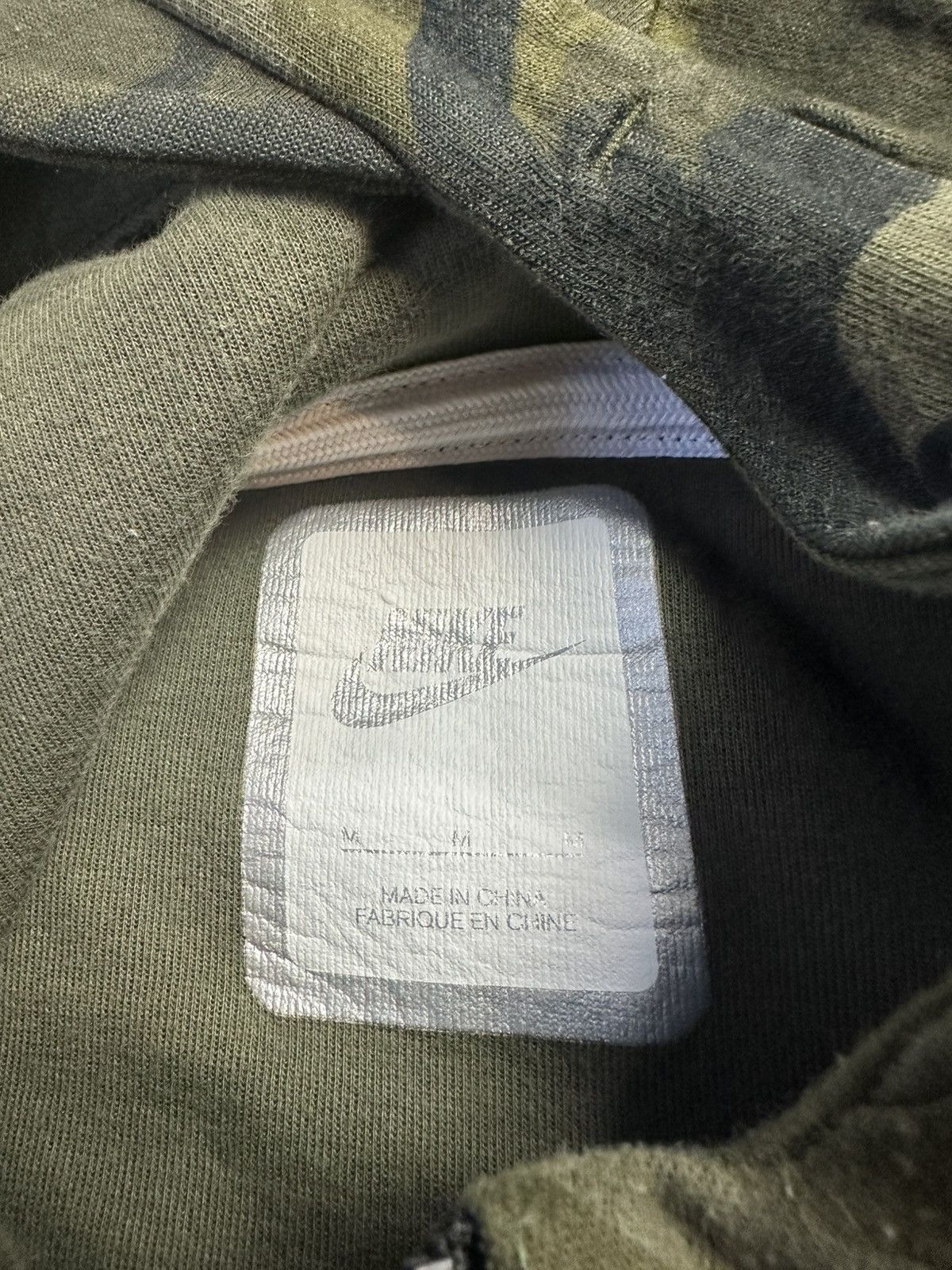 Nike Nike Camouflage Zip-up Tech Fleece Hoodie Medium Size US M / EU 48-50 / 2 - 3 Thumbnail