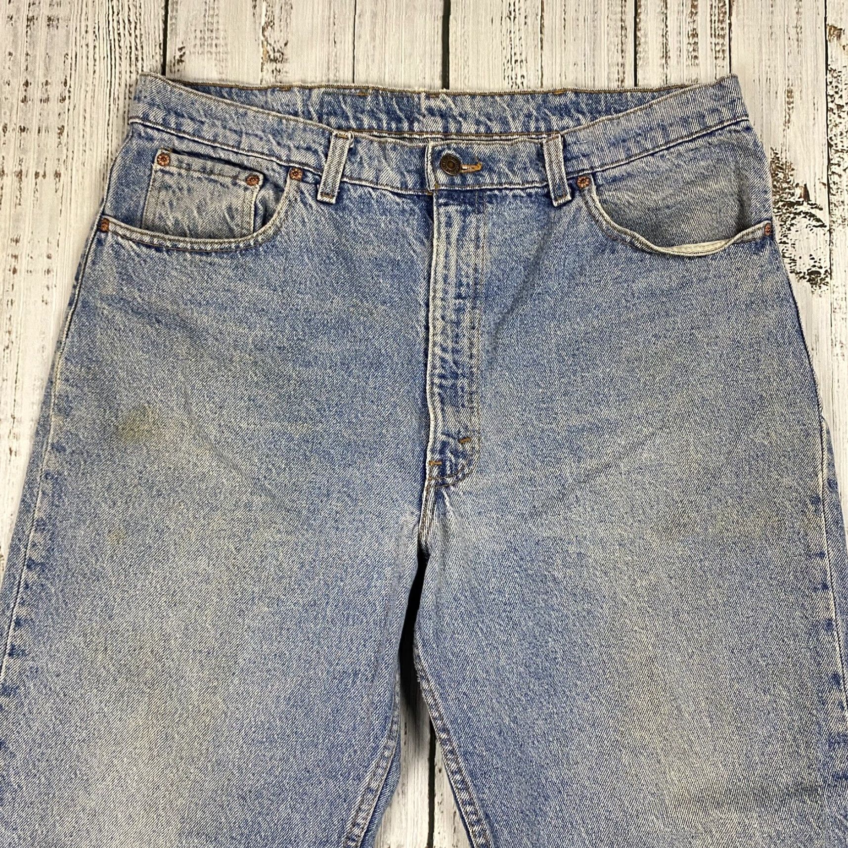 Levi's VINTAGE Levi's 550 Jeans Mens 40x32 (Actual 38x32) Tapered Leg Blue Distressed USA Size US 40 / EU 56 - 2 Thumbnail