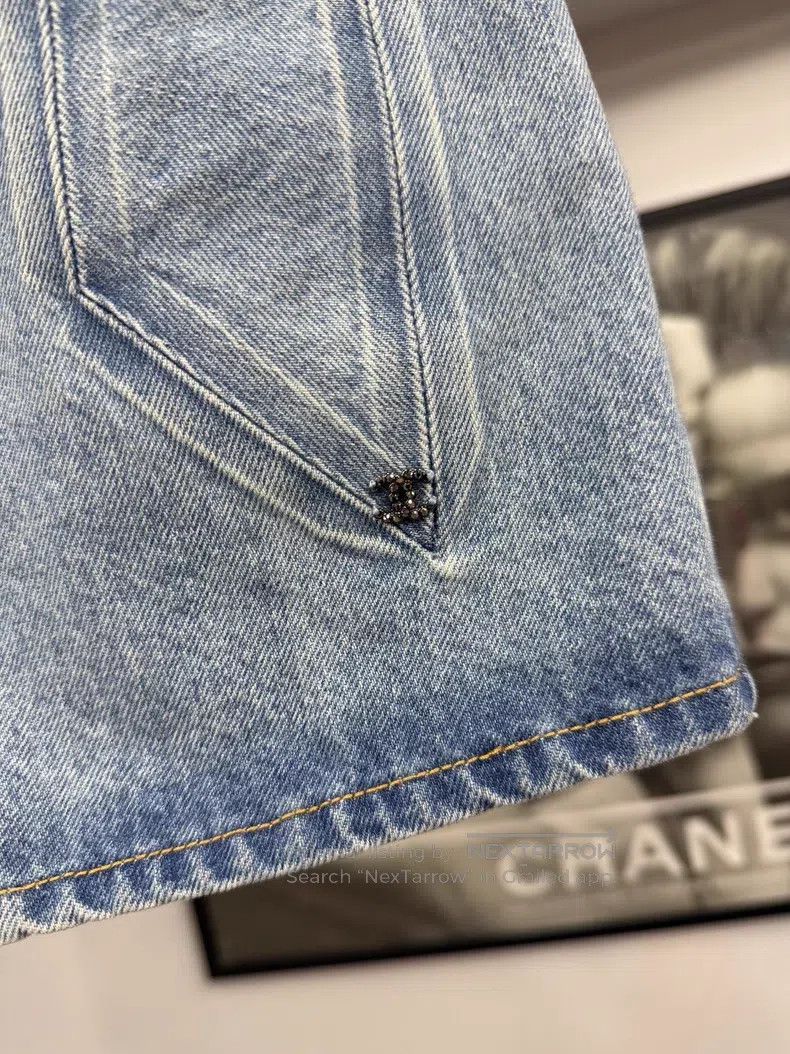 Chanel Chanel 25K bow denim skirt Size 24" / US 00 / IT 34 - 2 Thumbnail
