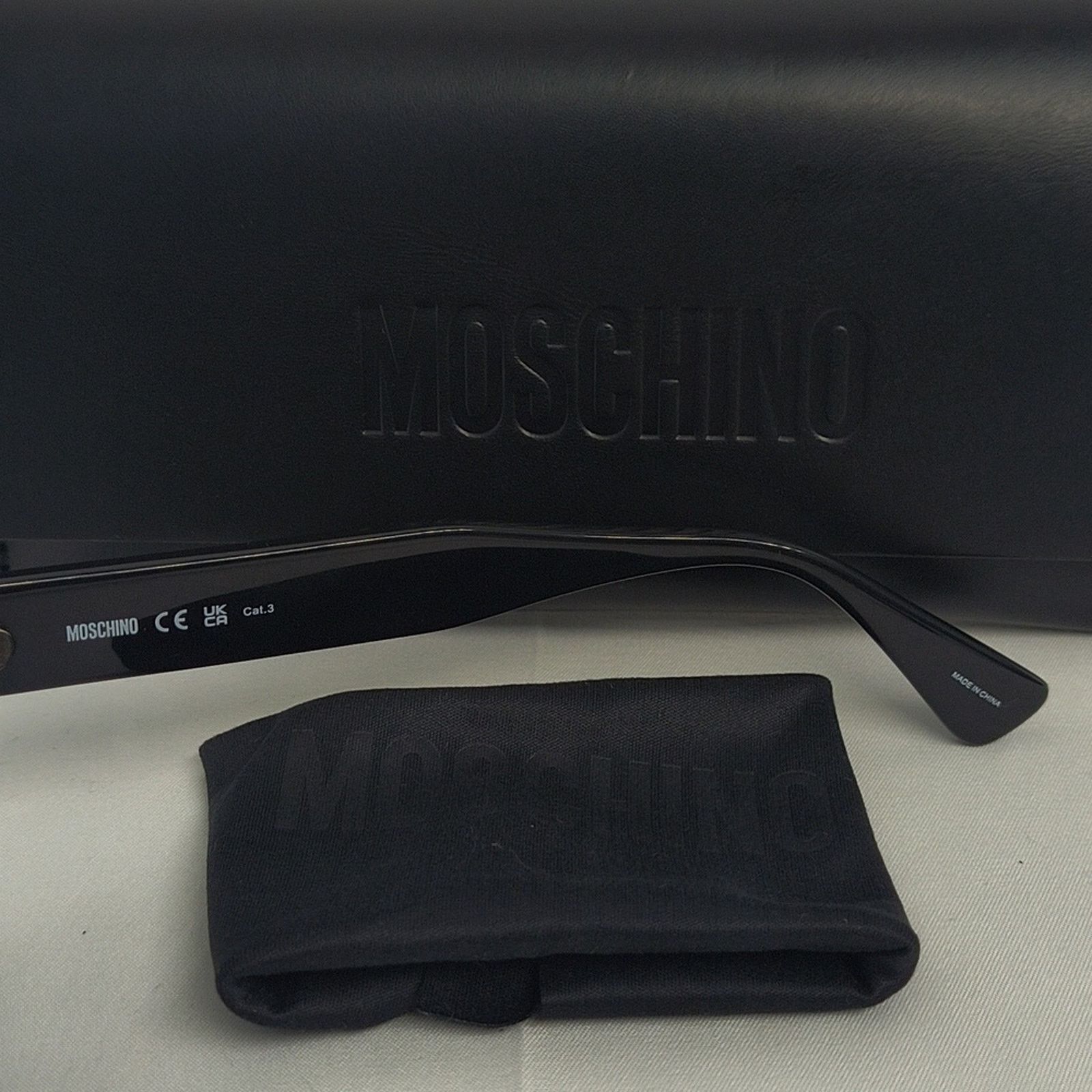 Moschino New Moschino Black and Gold Sunglasses Size ONE SIZE - 6 Thumbnail