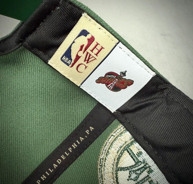 Bape × Mitchell & Ness × NBA NBA Seattle Super Sonics 40th Anniversary Baseball Hard Cap Size ONE SIZE - 8 Thumbnail