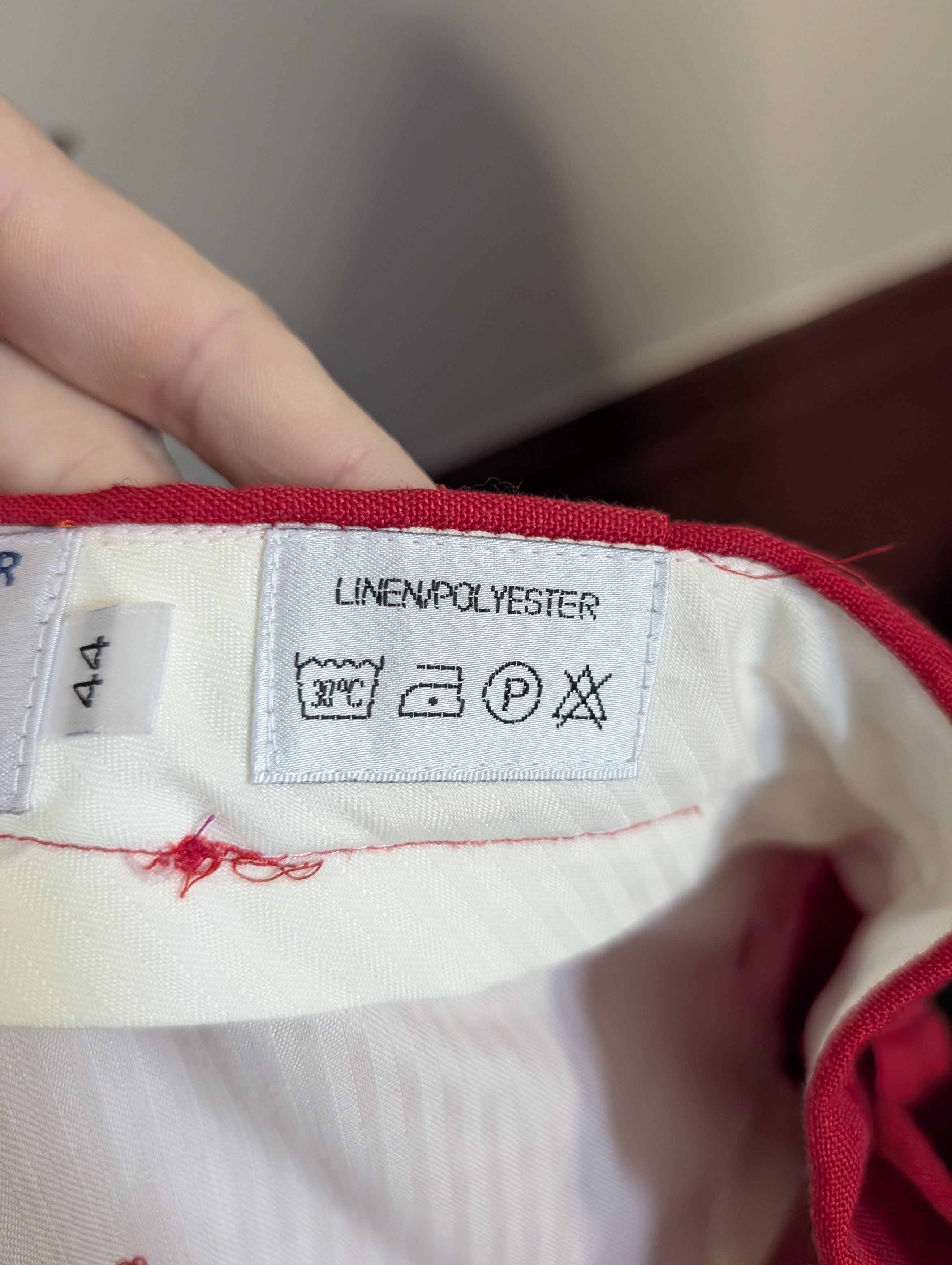 Island Shores ISLANDER LINEN Vintage red adjustable Bermuda shorts Size US 38 / EU 54 - 13 Thumbnail