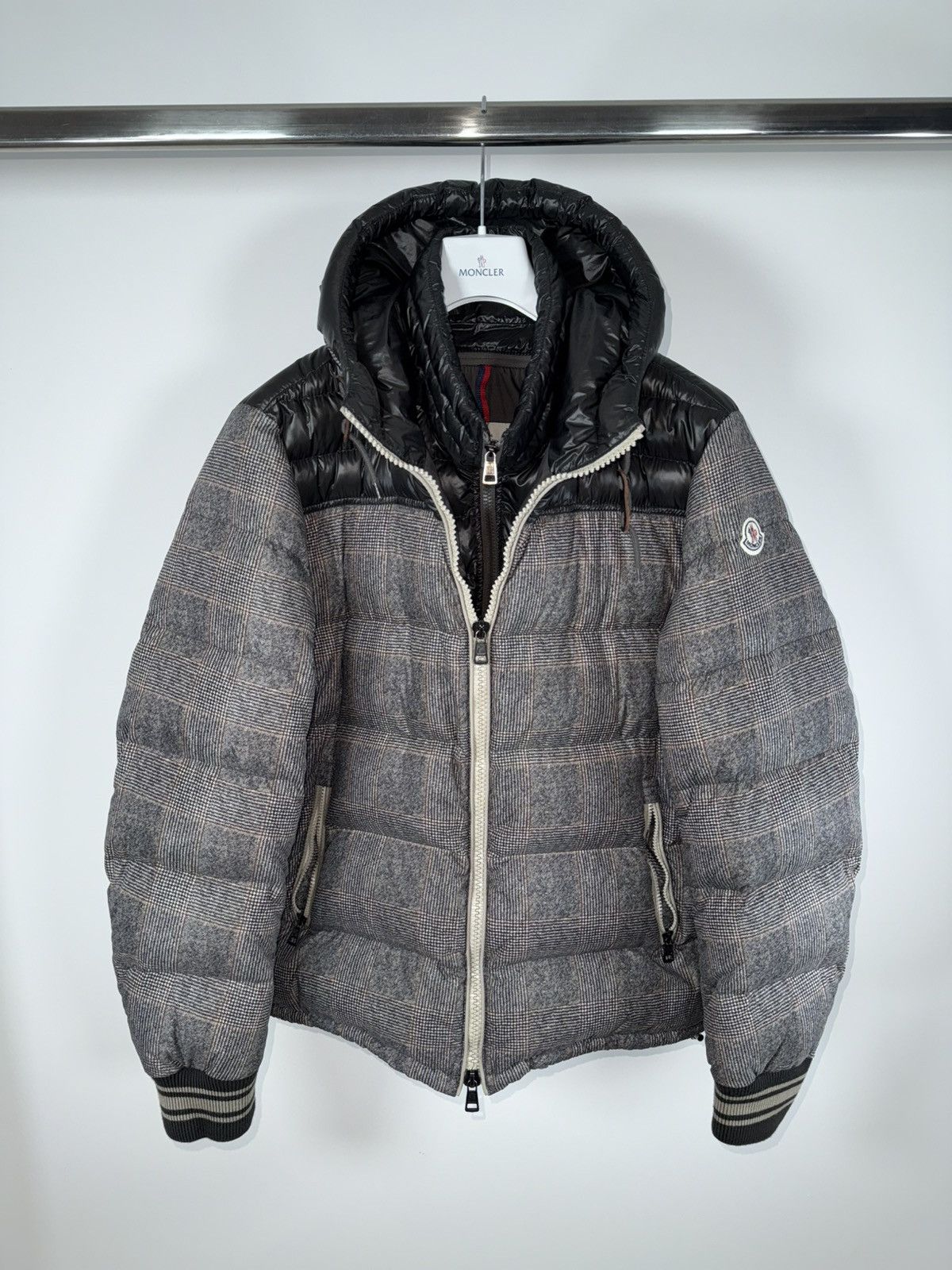Moncler Moncler Eusebe Men’s Down Puffer Jacket Size 5 (XL) Black Size US XL / EU 56 / 4 - 1 Thumbnail