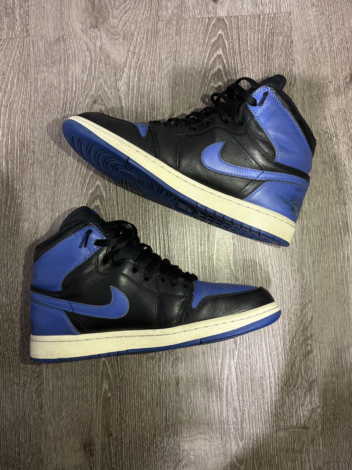 Jordan Brand Jordan 1 Retro Royal 1s Size US 10 / EU 43 - 4 Thumbnail