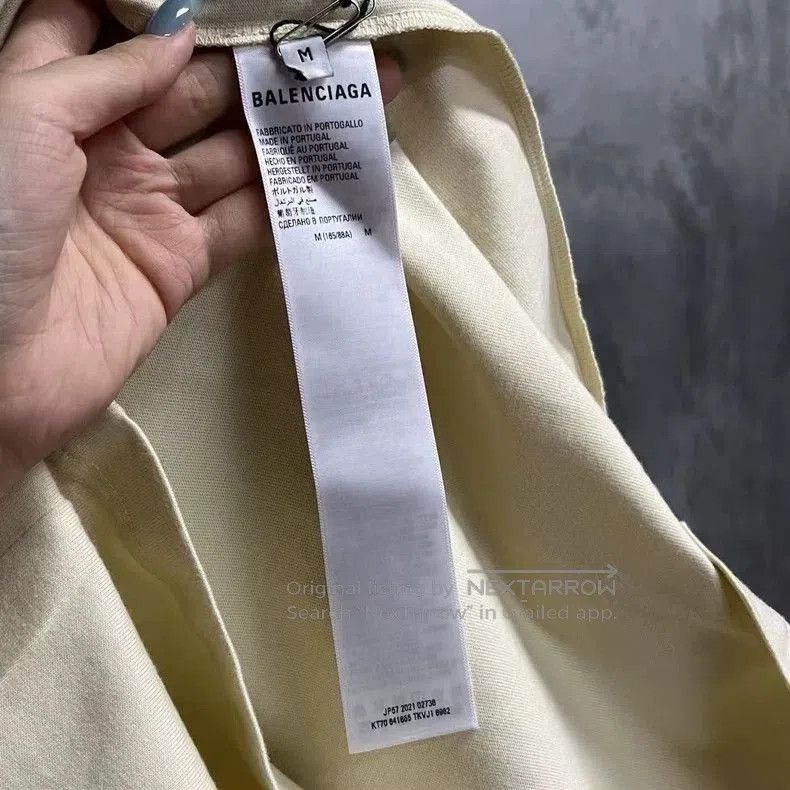 Balenciaga Balenciaga Beige Logo Print Short Sleeve T-shirt. Size US M / EU 48-50 / 2 - 3 Thumbnail