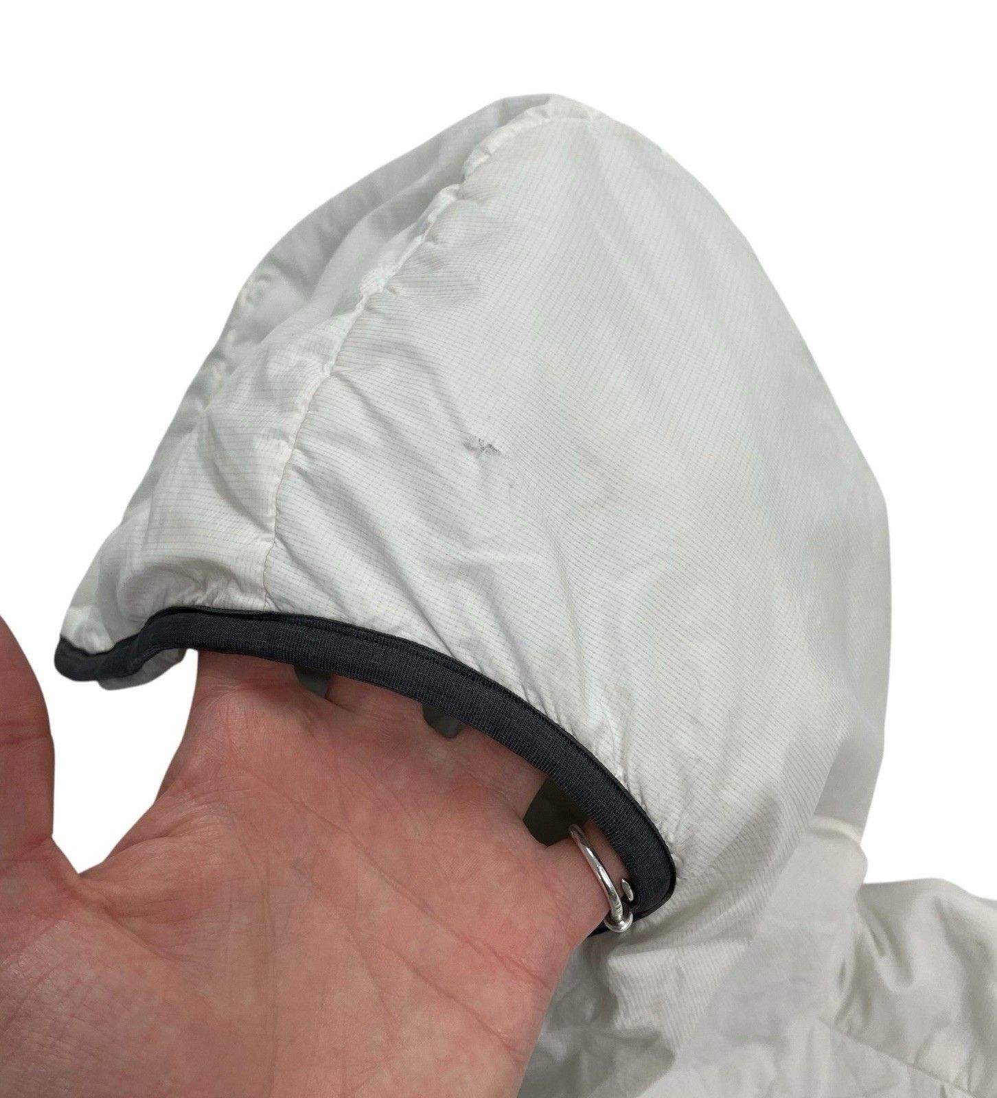 Arc'teryx Arcteryx Ceva Hooded Jacket White Full Zip Lightweight Nylon Size M / US 6-8 / IT 42-44 - 3 Thumbnail