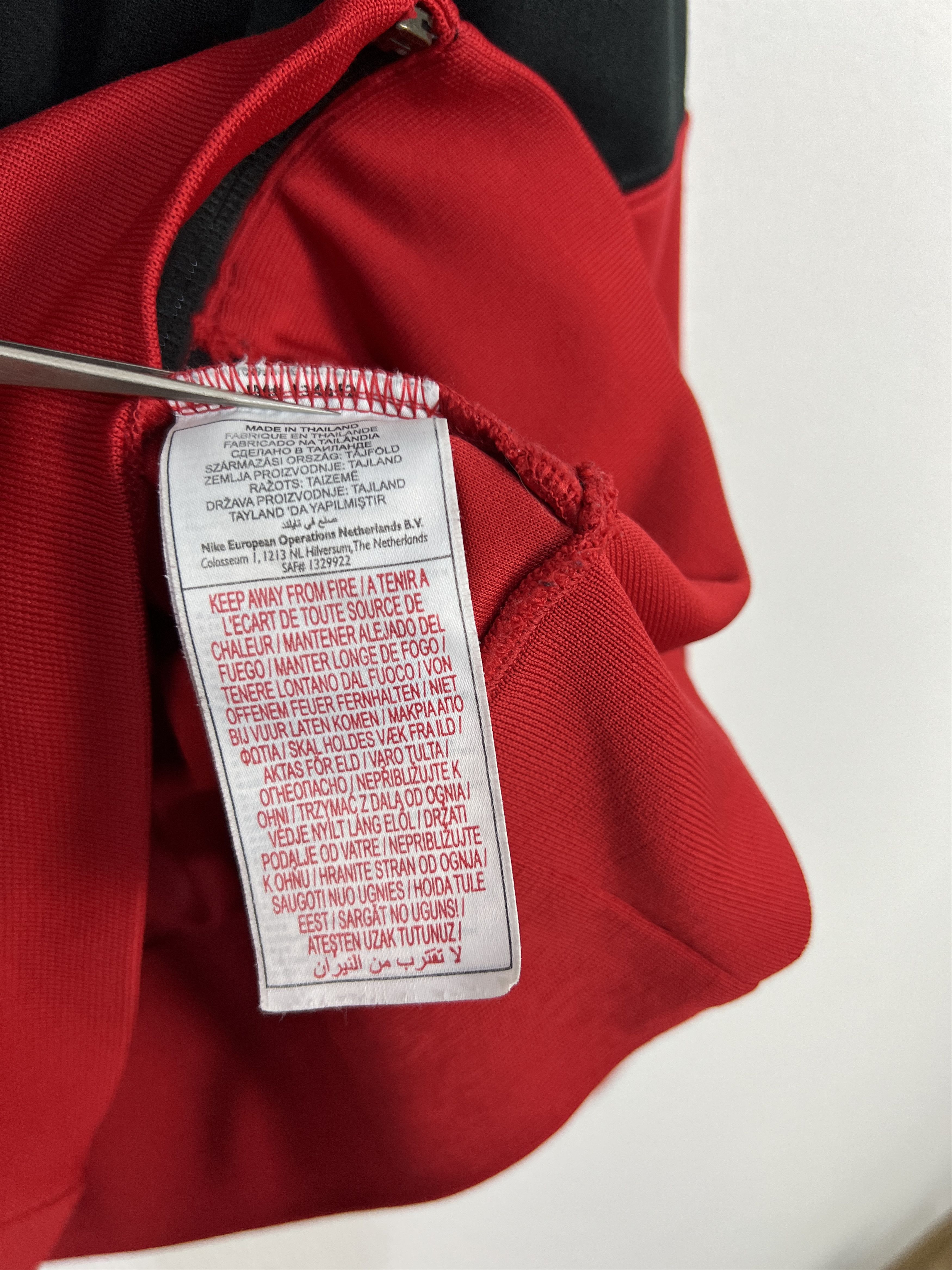 Nike Vintage Nike Manchester United Football Jacket Soccer Size US M / EU 48-50 / 2 - 10 Thumbnail