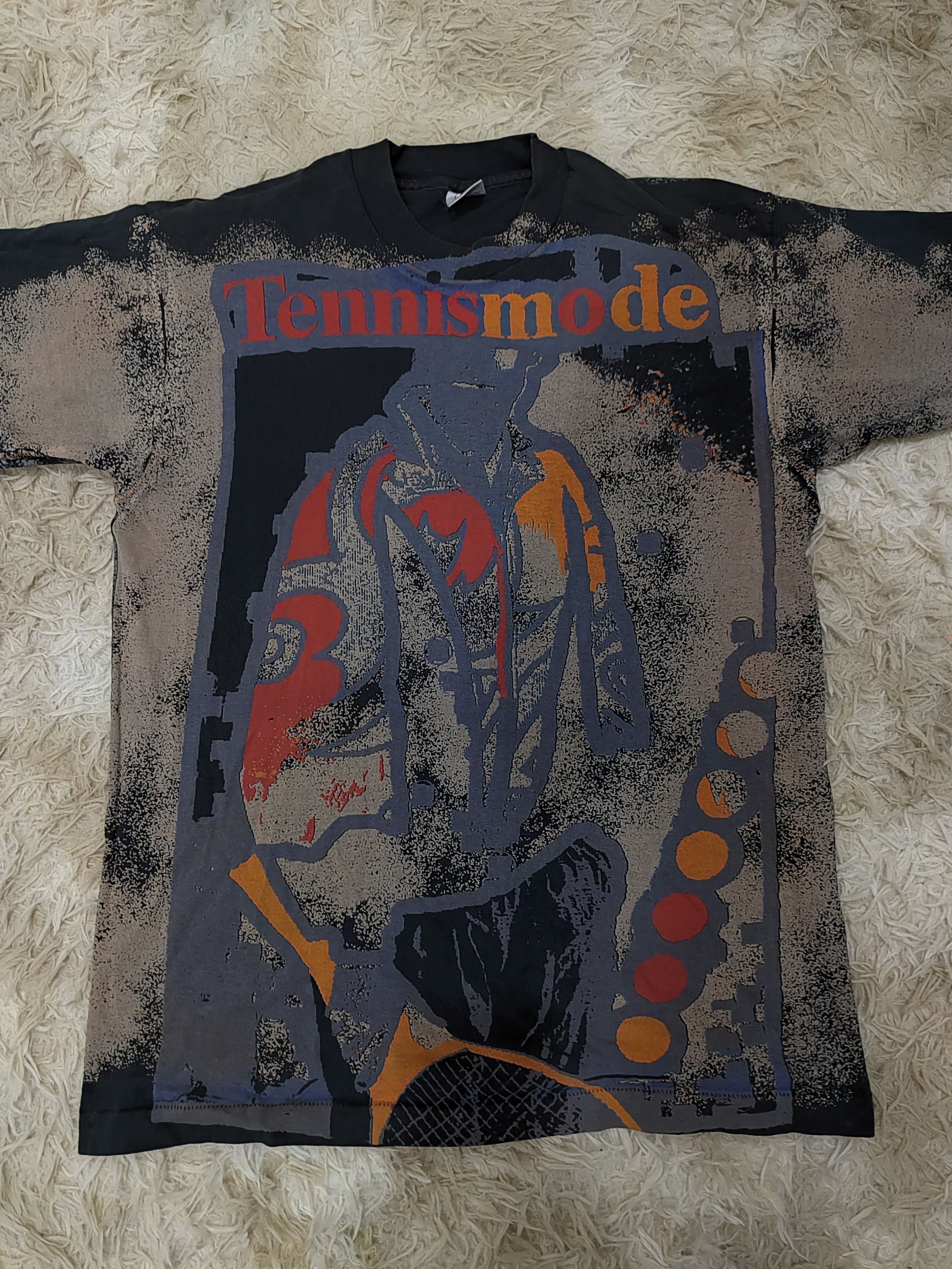 Vintage Vintage Tennismode Art Fullprint Mosqitohead Like Tshirt Size US L / EU 52-54 / 3 - 5 Thumbnail