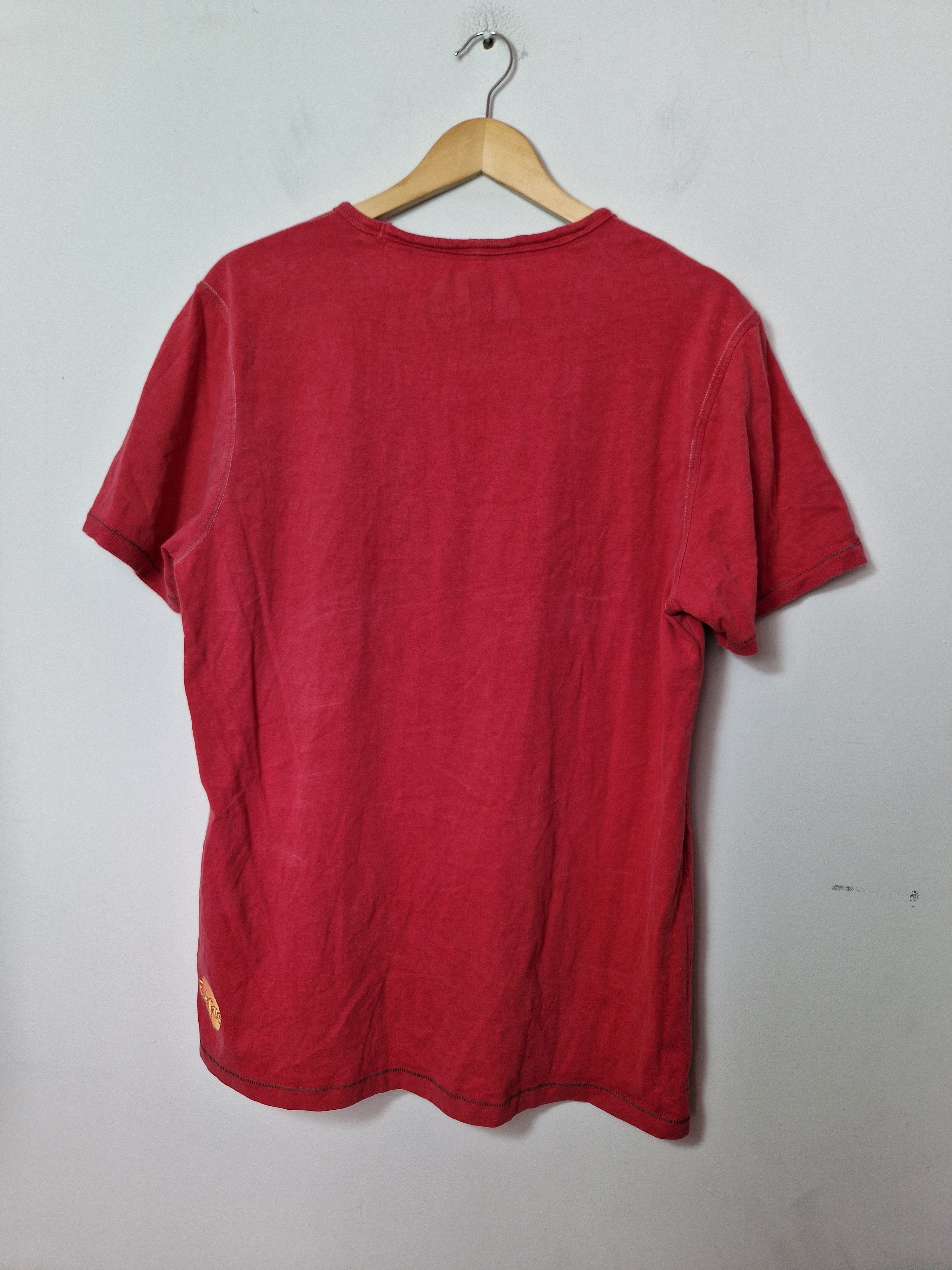 Vintage vintage surf style tee Size US L / EU 52-54 / 3 - 6 Thumbnail