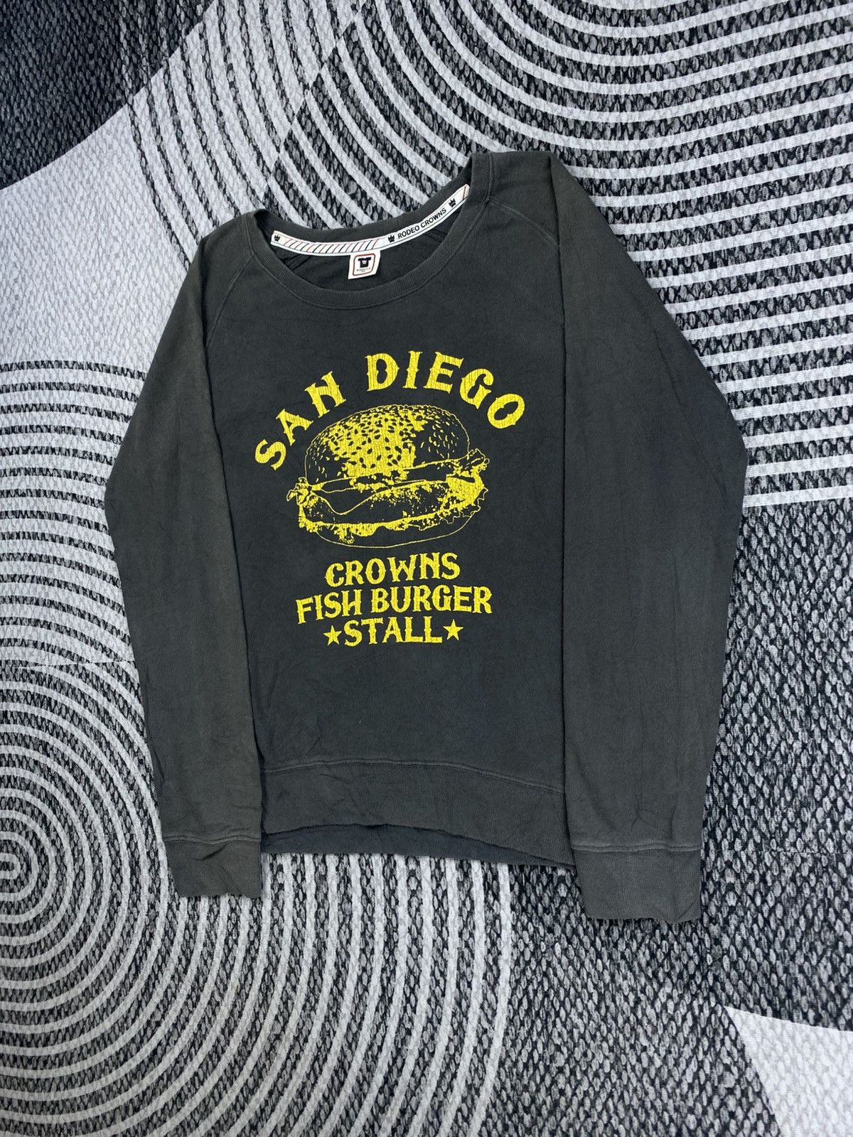 Japanese Brand Vintage Rodeo Crown San Diego Burger Logo Longsleeve Shirt Size US M / EU 48-50 / 2 - 4 Thumbnail