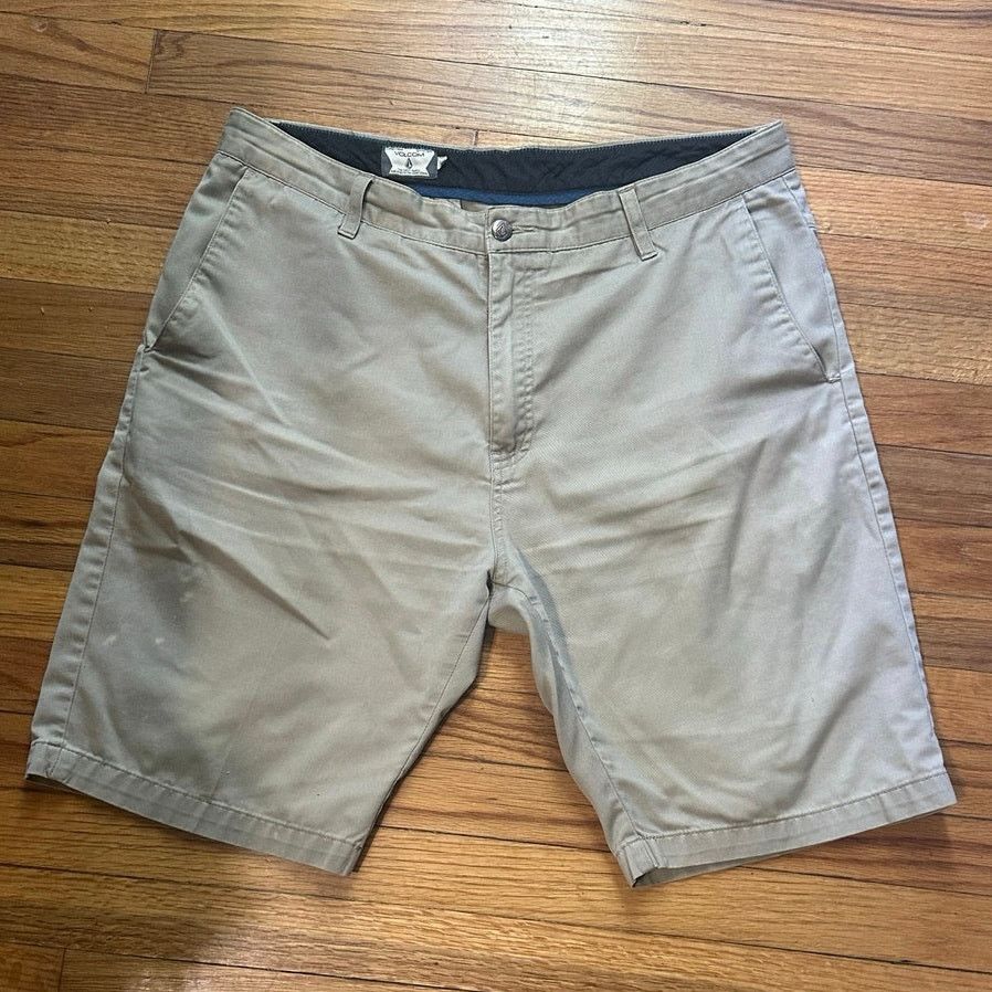 Volcom Volcom Khaki Casual Shorts Size US 36 / EU 52 - 1 Thumbnail