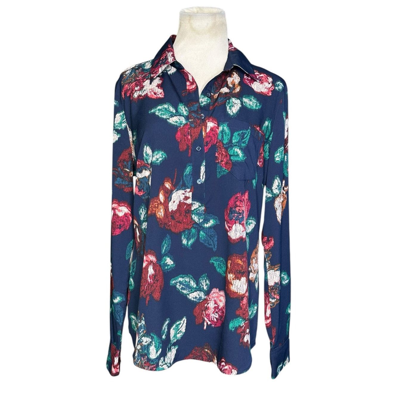 Merona Merona blue red floral long sleeves tunic blouse size M Size M / US 6-8 / IT 42-44 - 1 Thumbnail