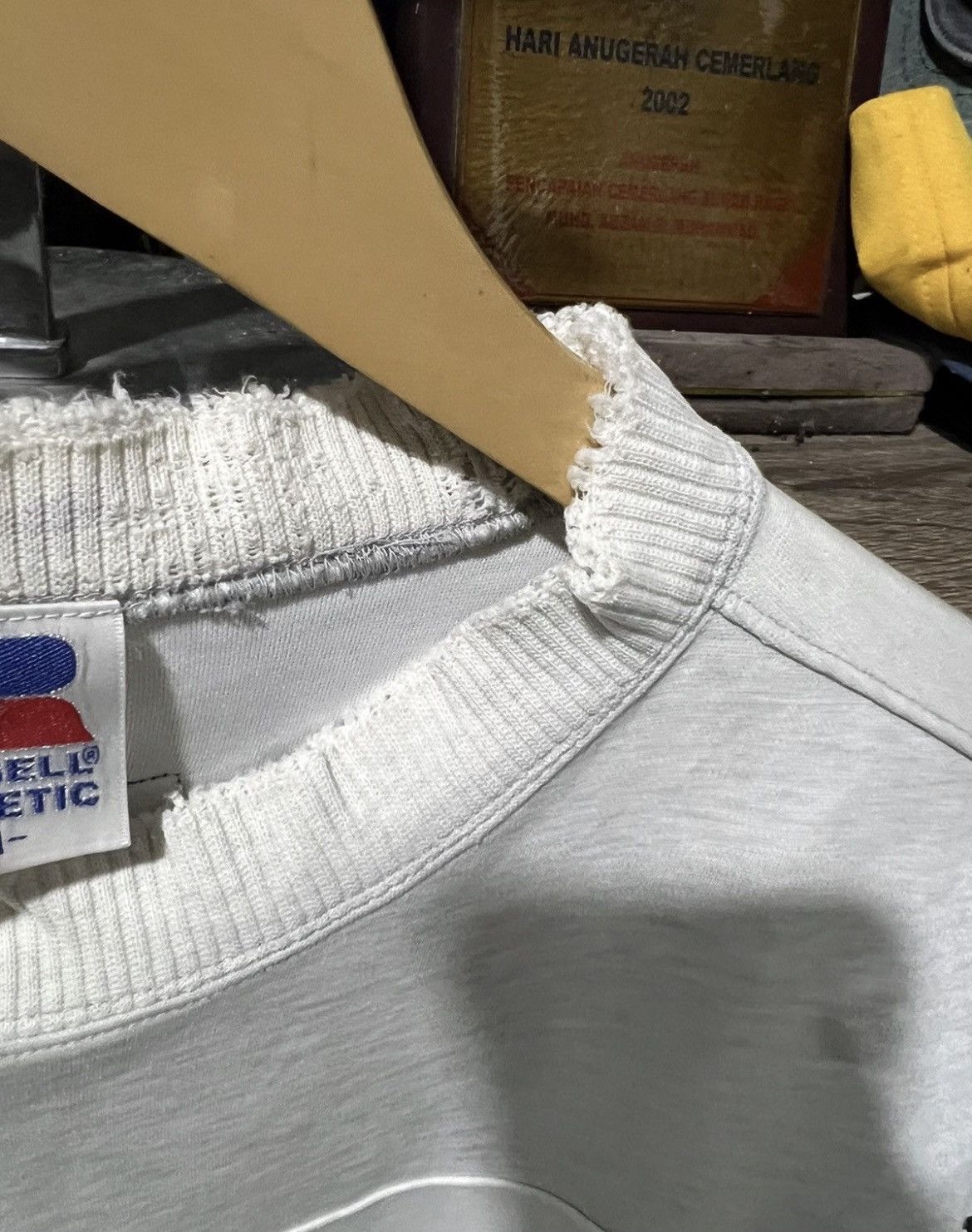 Russell Athletic 🔥Vintage Distressed Russell Athletic Crewneck Sweatshirt Size US M / EU 48-50 / 2 - 11 Thumbnail