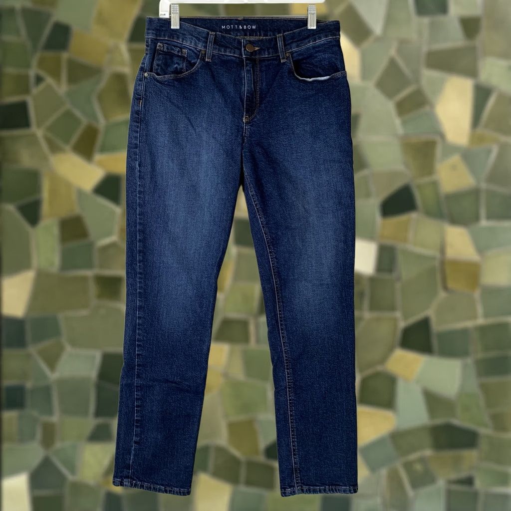 Mott & Bow Mott & Bow Jeans Womens 30 Blue Boyfriend Denim Dark Wash Preppy Minimalist Size 30" / US 8 / IT 44 - 1 Thumbnail
