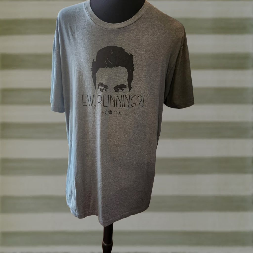 Next Level Next Level T-Shirt Unisex Adults 2XL XXL Blue Crew Neck Short Sleeve David Schitt's Creek Running Pose Pattern Funny TV Shirt Size US XXL / EU 58 / 5 - 1 Preview