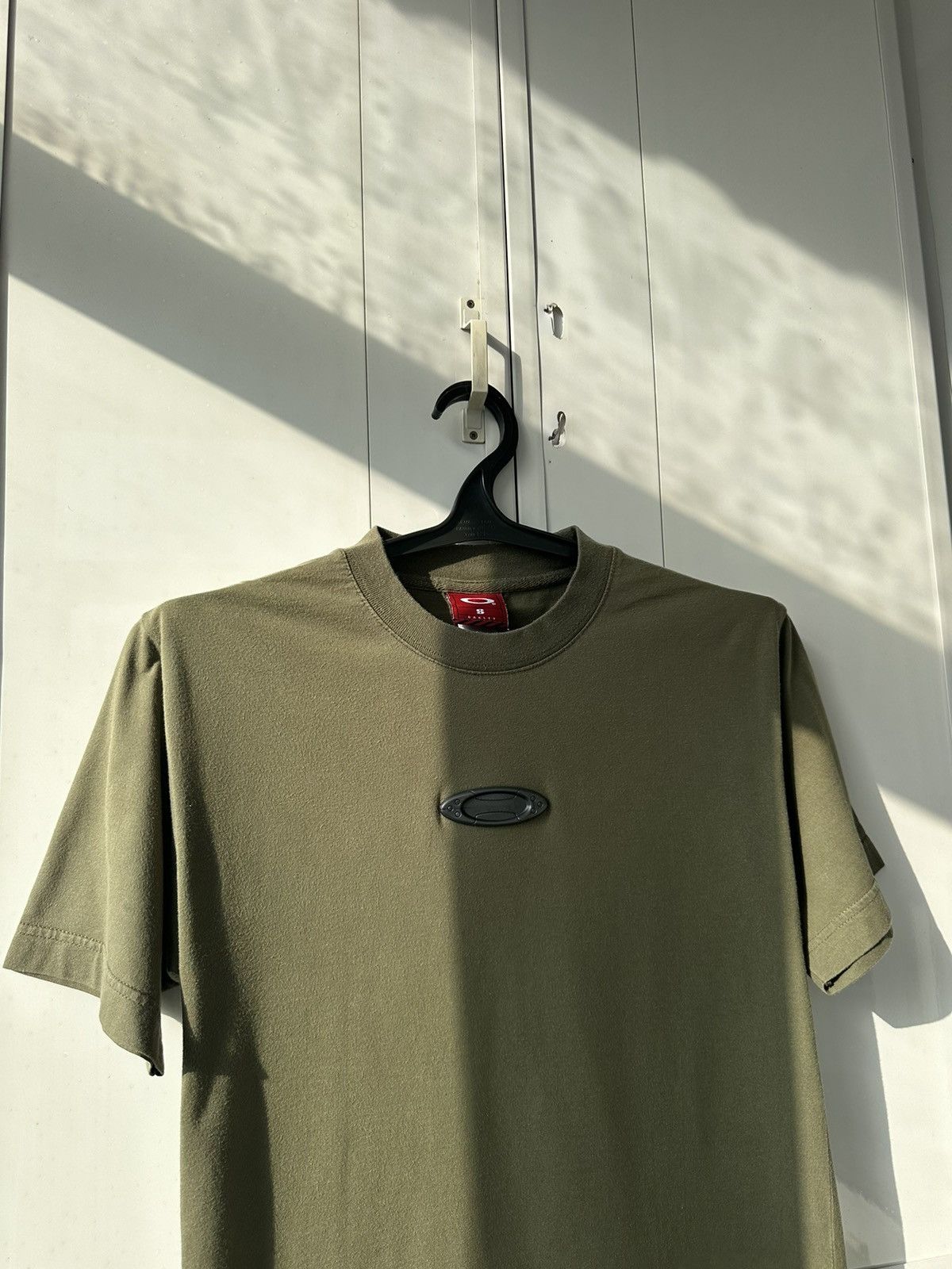 Oakley Vintage Oakley T-shirt 3D Centre Logo Size US S / EU 44-46 / 1 - 5 Thumbnail