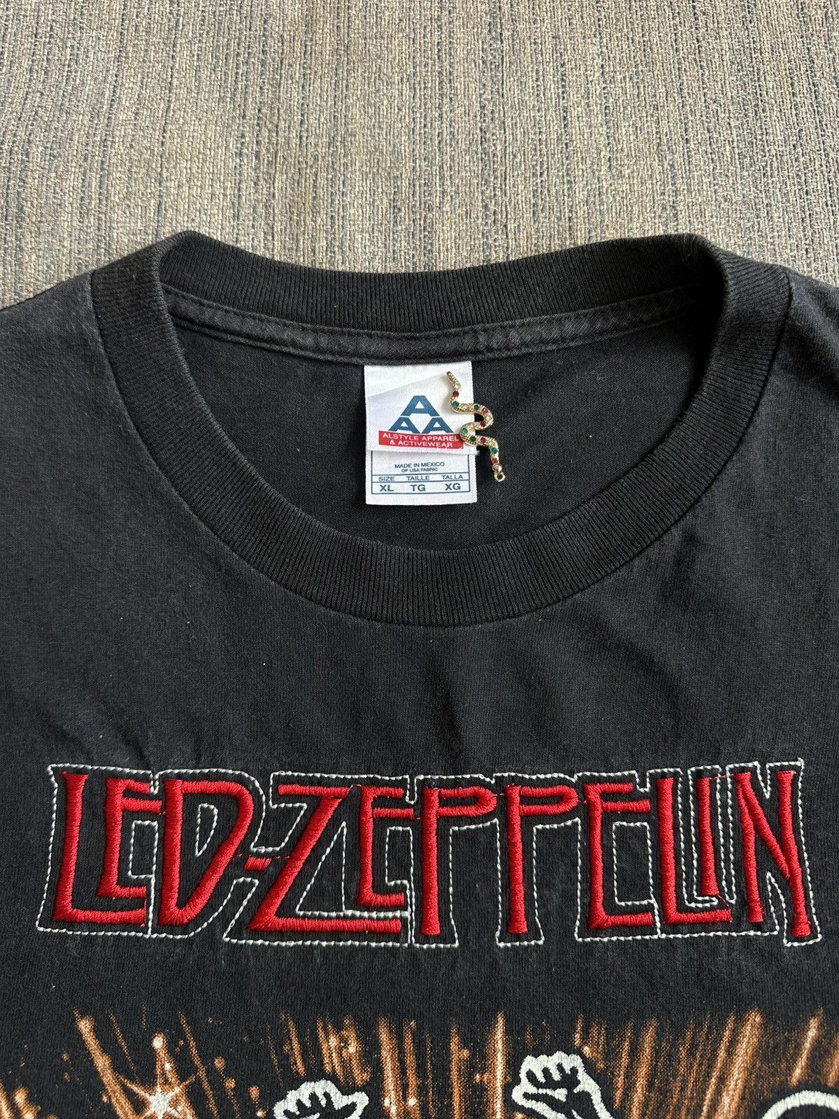 Band Tees × Led Zeppelin × Vintage Vintage Led Zeppelin Whole Lotta Love Rare Design Band Tees Size US XL / EU 56 / 4 - 4 Thumbnail