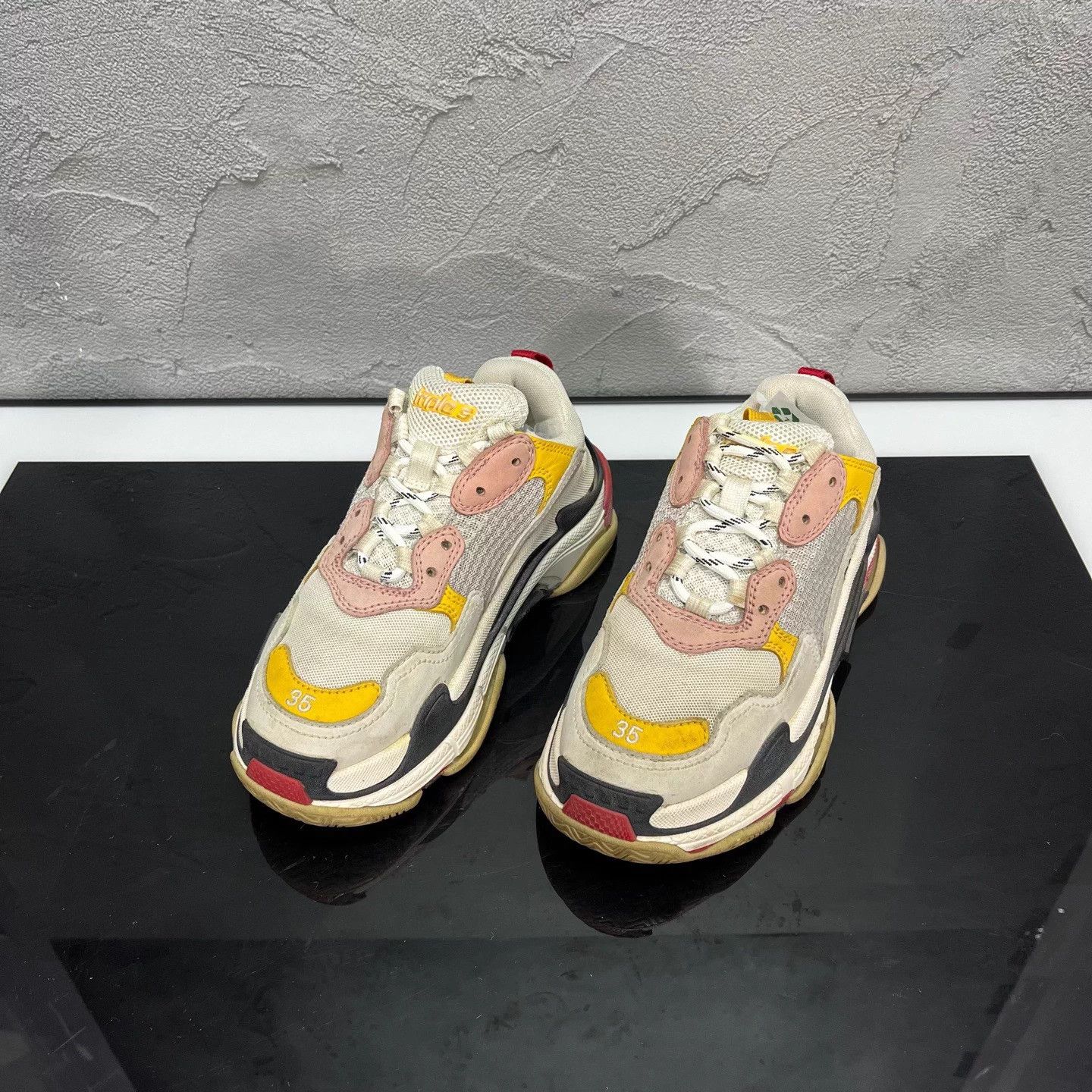 Balenciaga Balenciaga Triple S Dad Shoe women's 35 95 new Size US 4 / IT 34 - 1 Thumbnail
