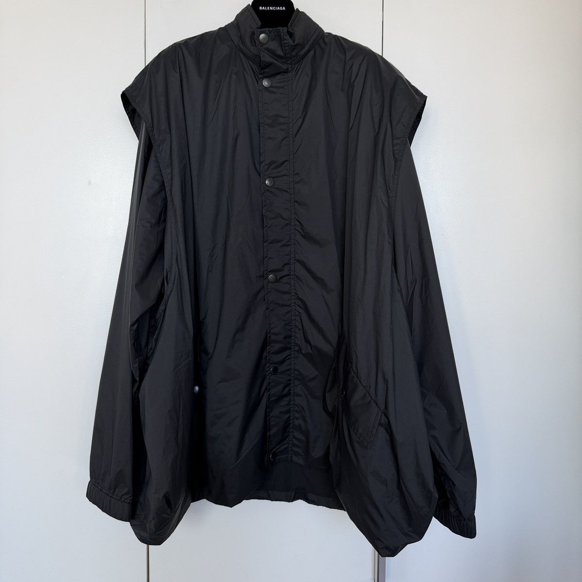 Balenciaga Balenciaga Oversized Windbreaker Jacket, Black Nylon, Size S Size US S / EU 44-46 / 1 - 1 Thumbnail
