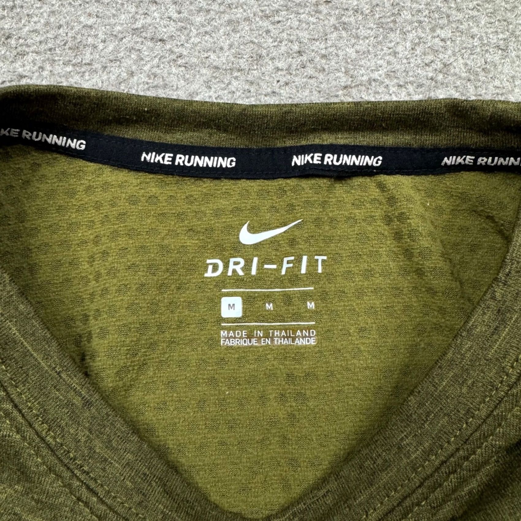 Nike Nike T Shirt Men's M Green Long Sleeve Lightweight Performance Breathable Size US M / EU 48-50 / 2 - 2 Thumbnail