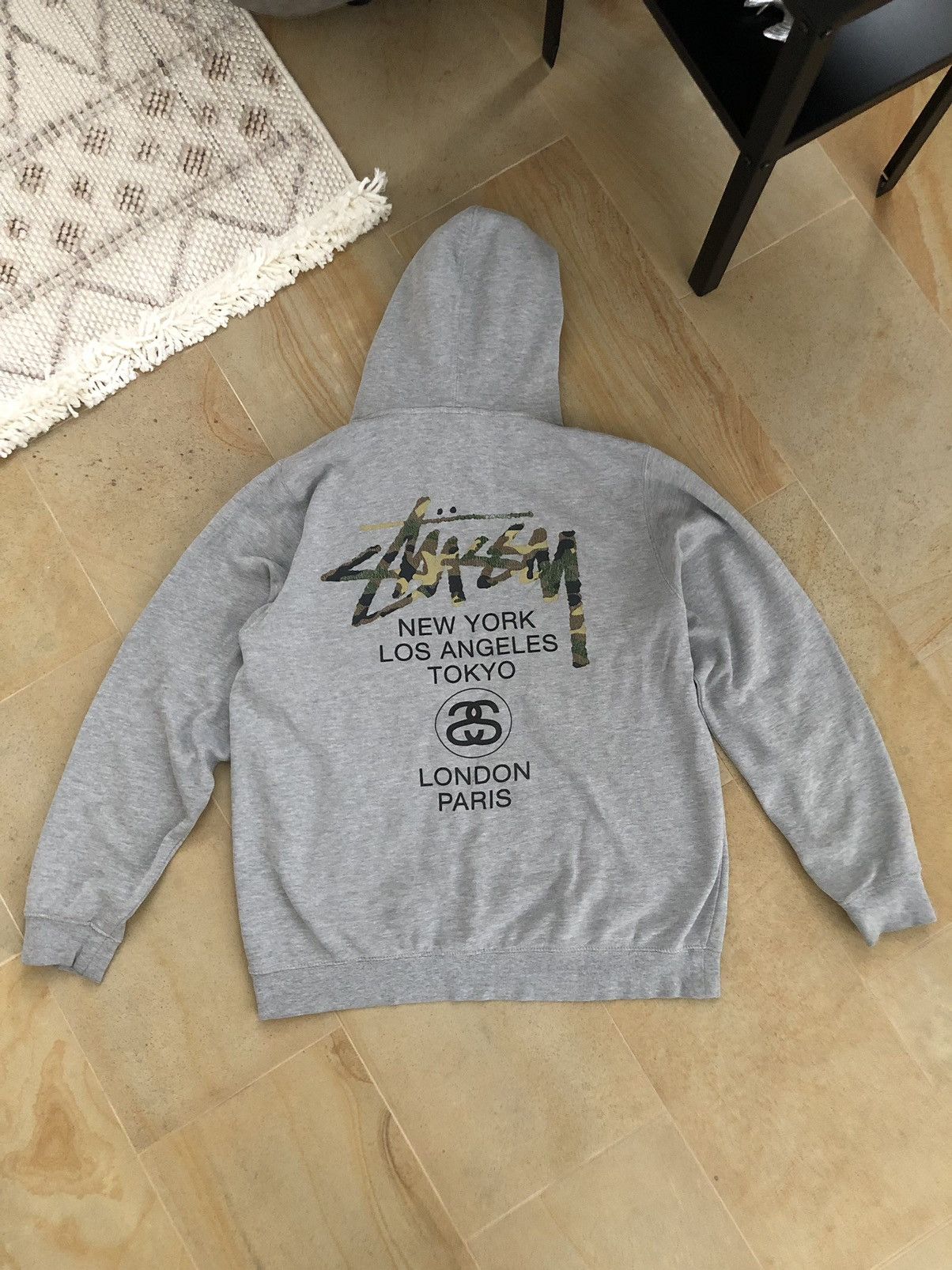 Japanese Brand × Stussy × Vintage VINTAGE STUSSY TOUR CAMO LOGO HOODIE Size US M / EU 48-50 / 2 - 1 Thumbnail