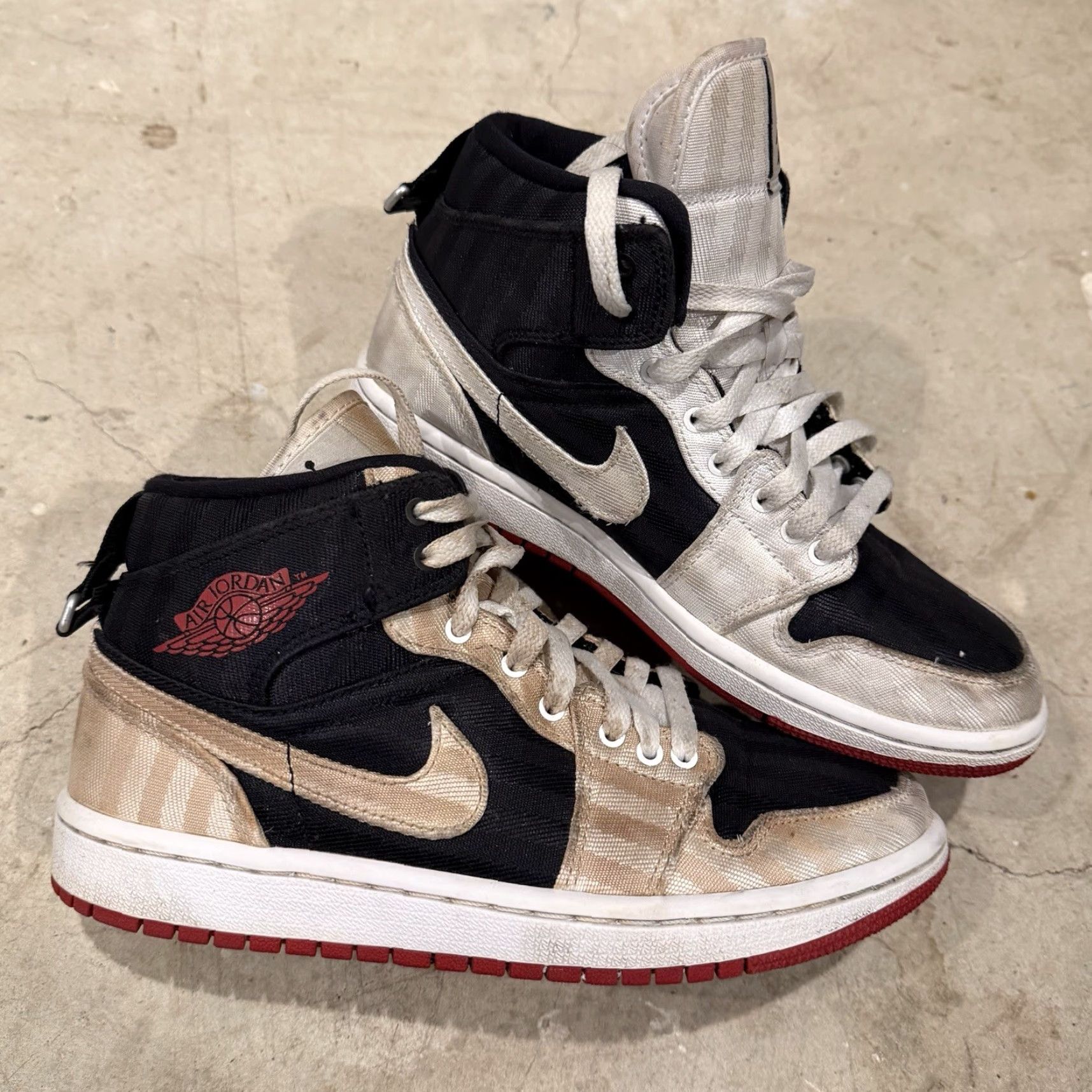 Jordan Brand Nike Air Jordan 1 Mid Utility Black White DD9338-016 Womens Sz 7 - Jordan Athletic Sneaker Retro Comfort Size US 5 / IT 35 - 2 Thumbnail