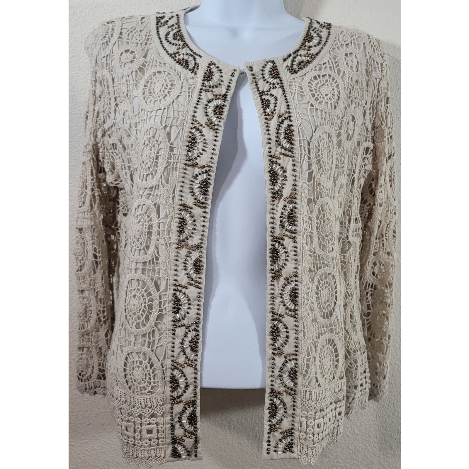 Other Peter Nygard Beige Crochet Bead Overlay Open Front Blazer 8 Size M / US 6-8 / IT 42-44 - 1 Thumbnail