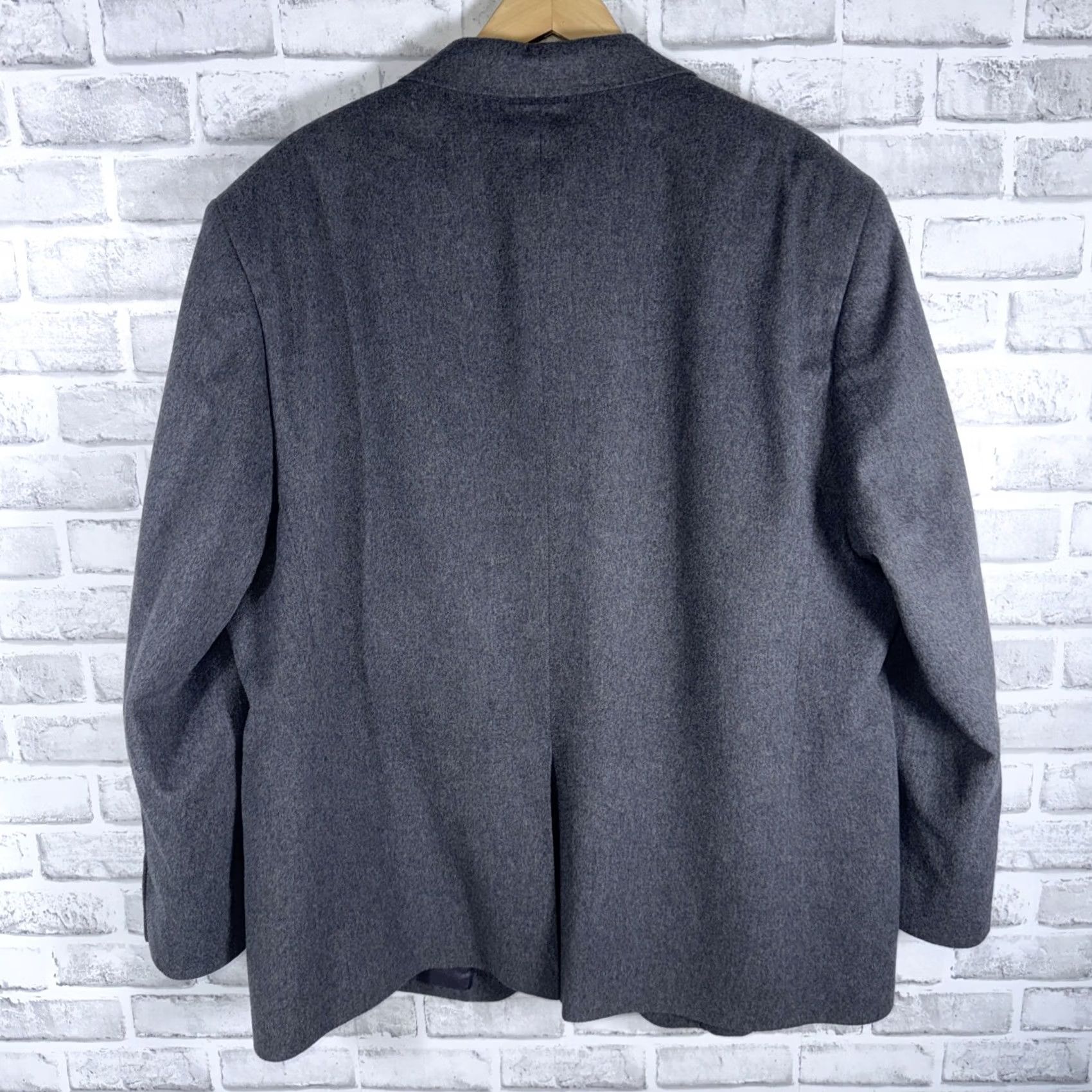Jos. A. Bank VINTAGE Jos A Bank Wool / Cashmere Blend Gray Sport Coat Mens Size 52R Size US L / EU 52-54 / 3 - 3 Thumbnail