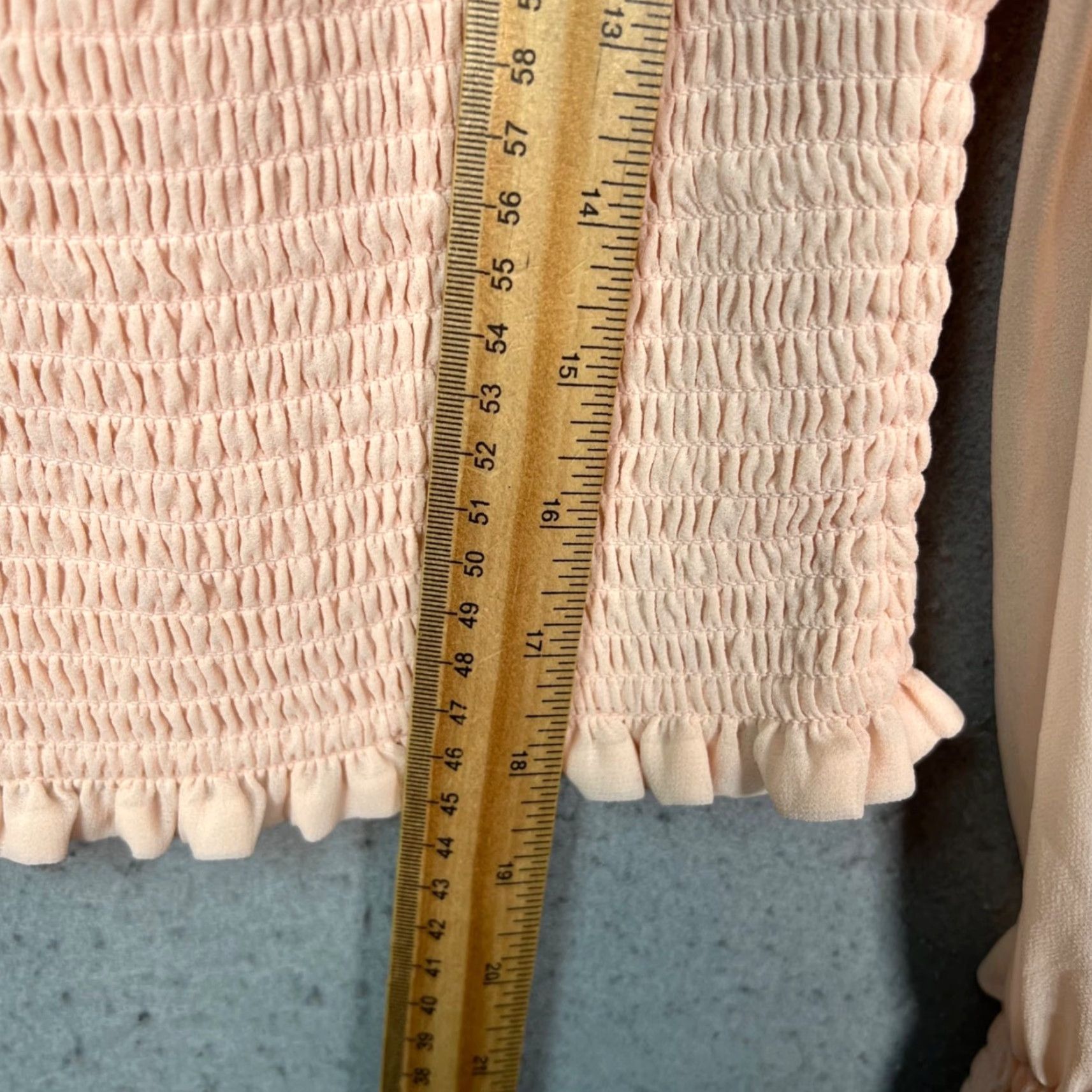 Vintage Wilfred Blouse Shirt Ladies Small Peach Pink Polyester Chiffon Long Sheer Sleeves Square Neck Ruffle Accent Size S / US 4 / IT 40 - 7 Thumbnail
