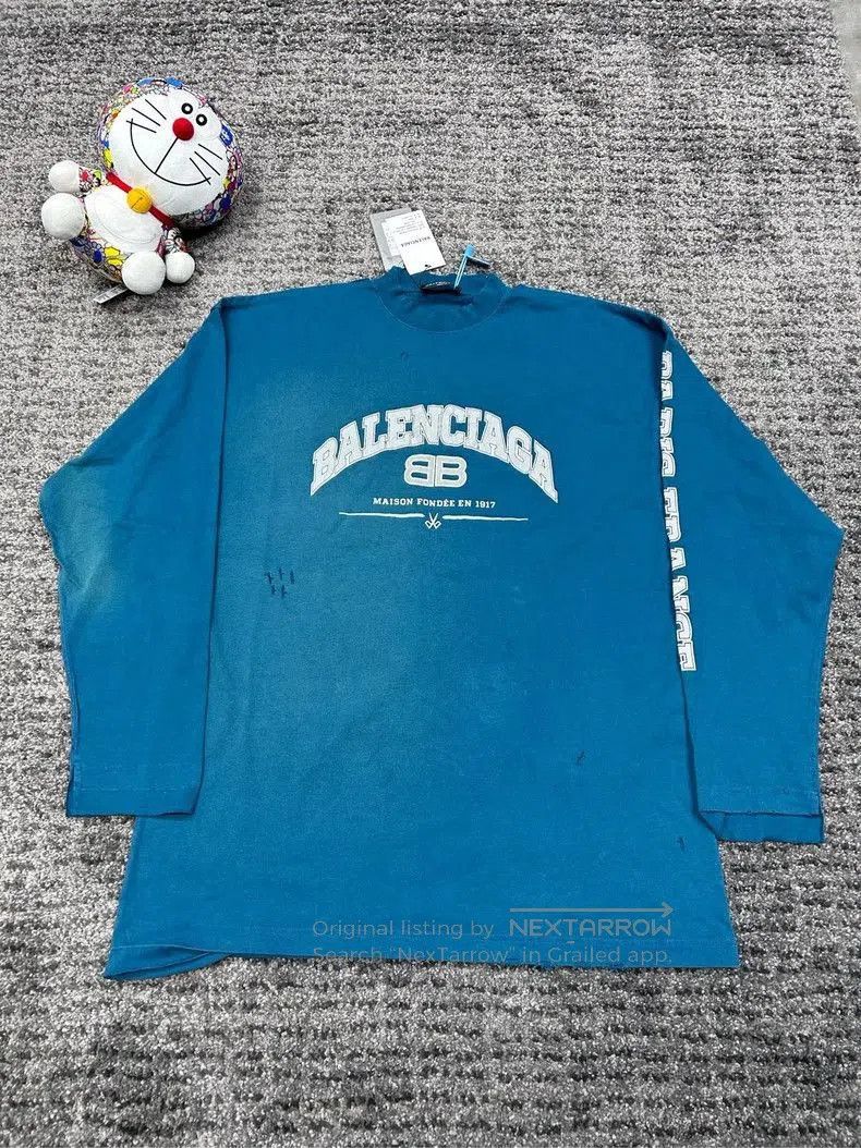 Balenciaga Balenciaga Distressed Blue Long Sleeve. Size US L / EU 52-54 / 3 - 1 Thumbnail